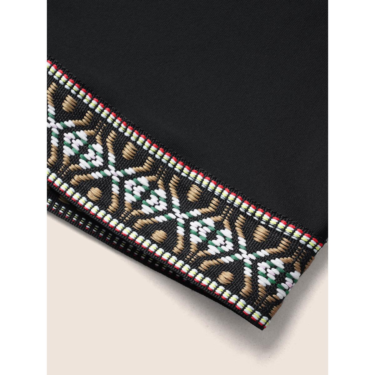 Plus Size Contrast Webbing Elastic Waist Pocket Swim Bottom Women's Swimwear Black Beach Woven ribbon&lace trim High stretch Bodycon High Rise Side seam pocket Curve Swim Bottoms BloomChic 14-16/1X Product Image