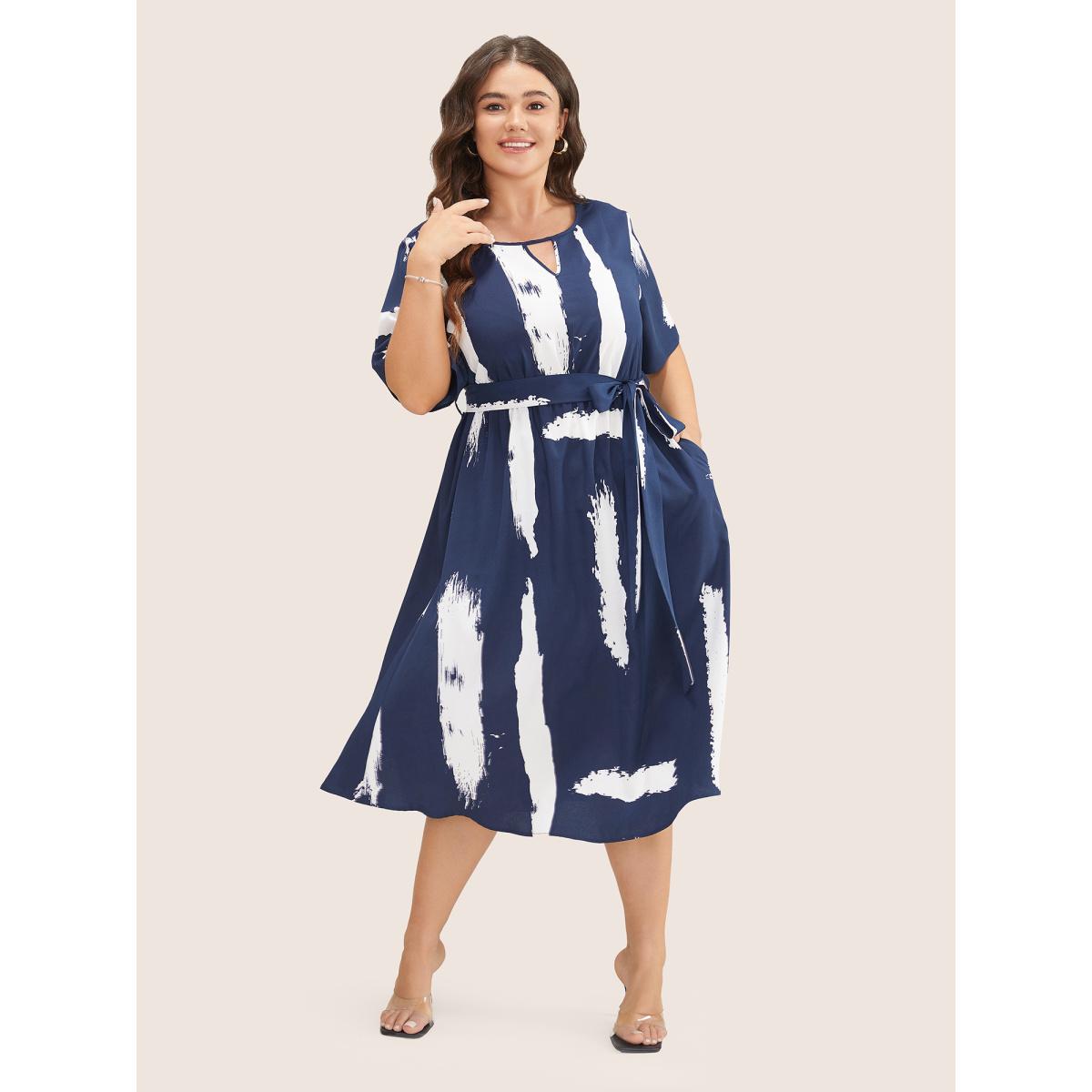 Plus Size Brush Print Keyhole Belted Pocket Flutter Dress DarkBlue Women At the Office Non Round Neck Short sleeve Curvy Midi Dress BloomChic 12/L Product Image