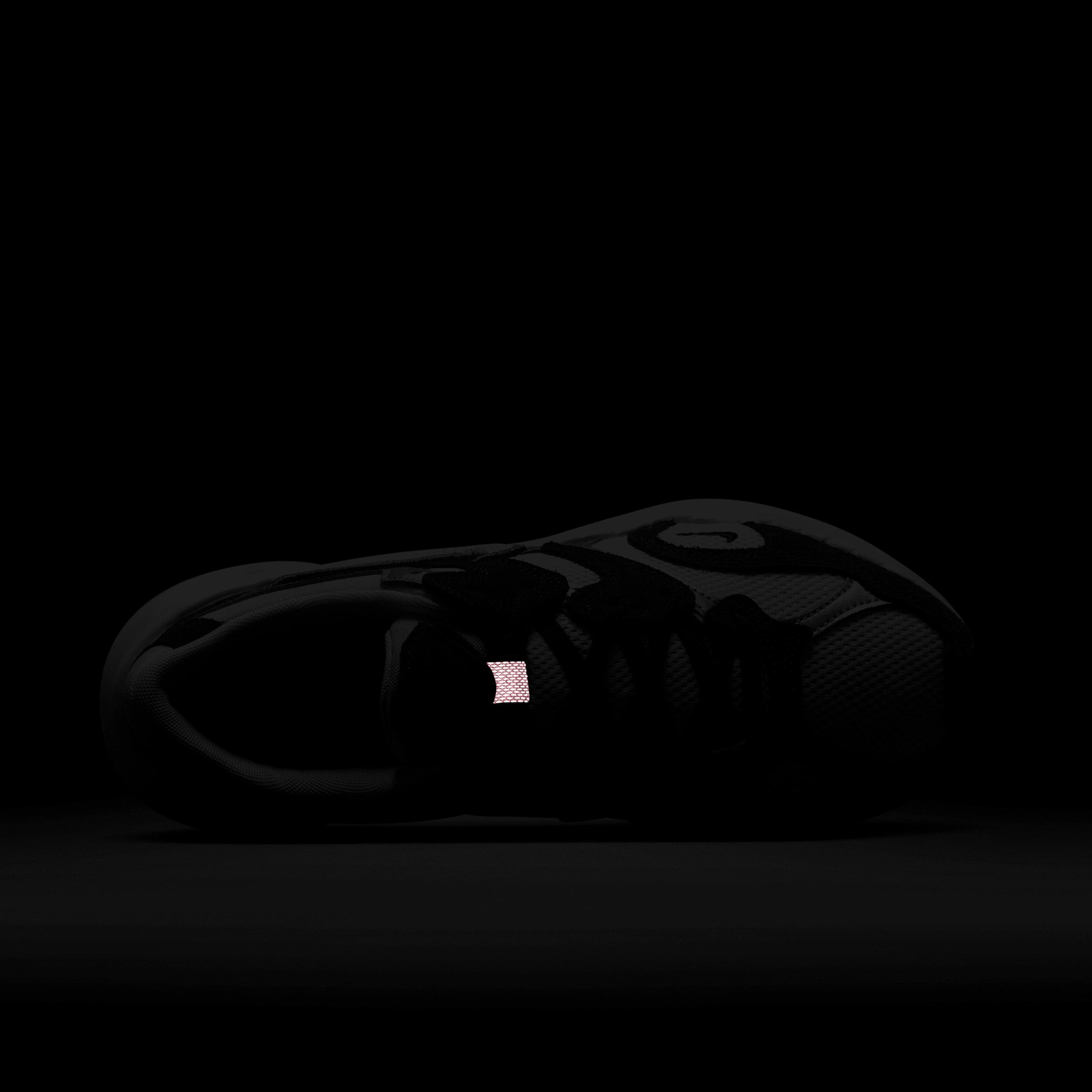 Nike Womens AL8 Shoes | FJ3794-600 Product Image