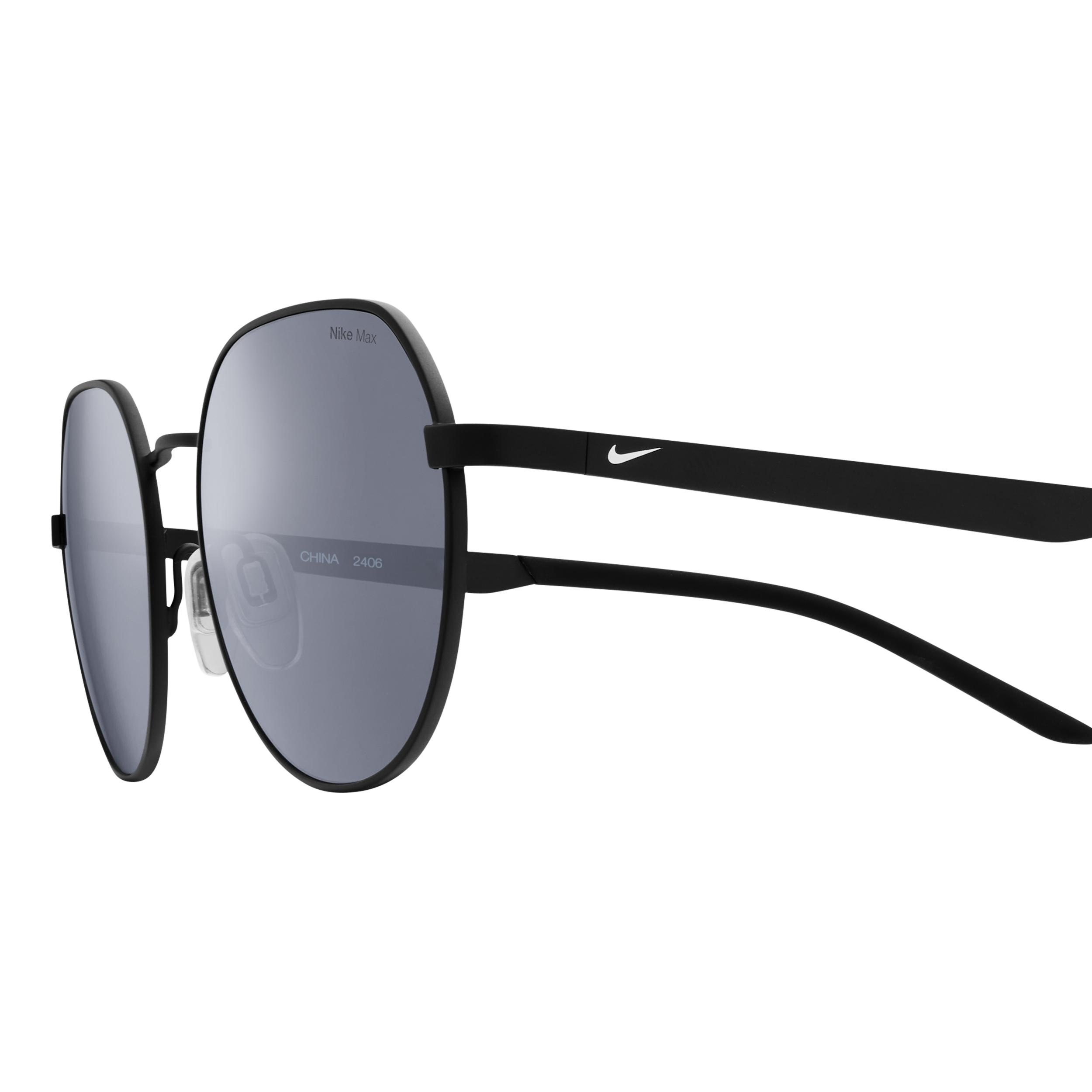 Nike Traveler Trend Mirrored Sunglasses Product Image