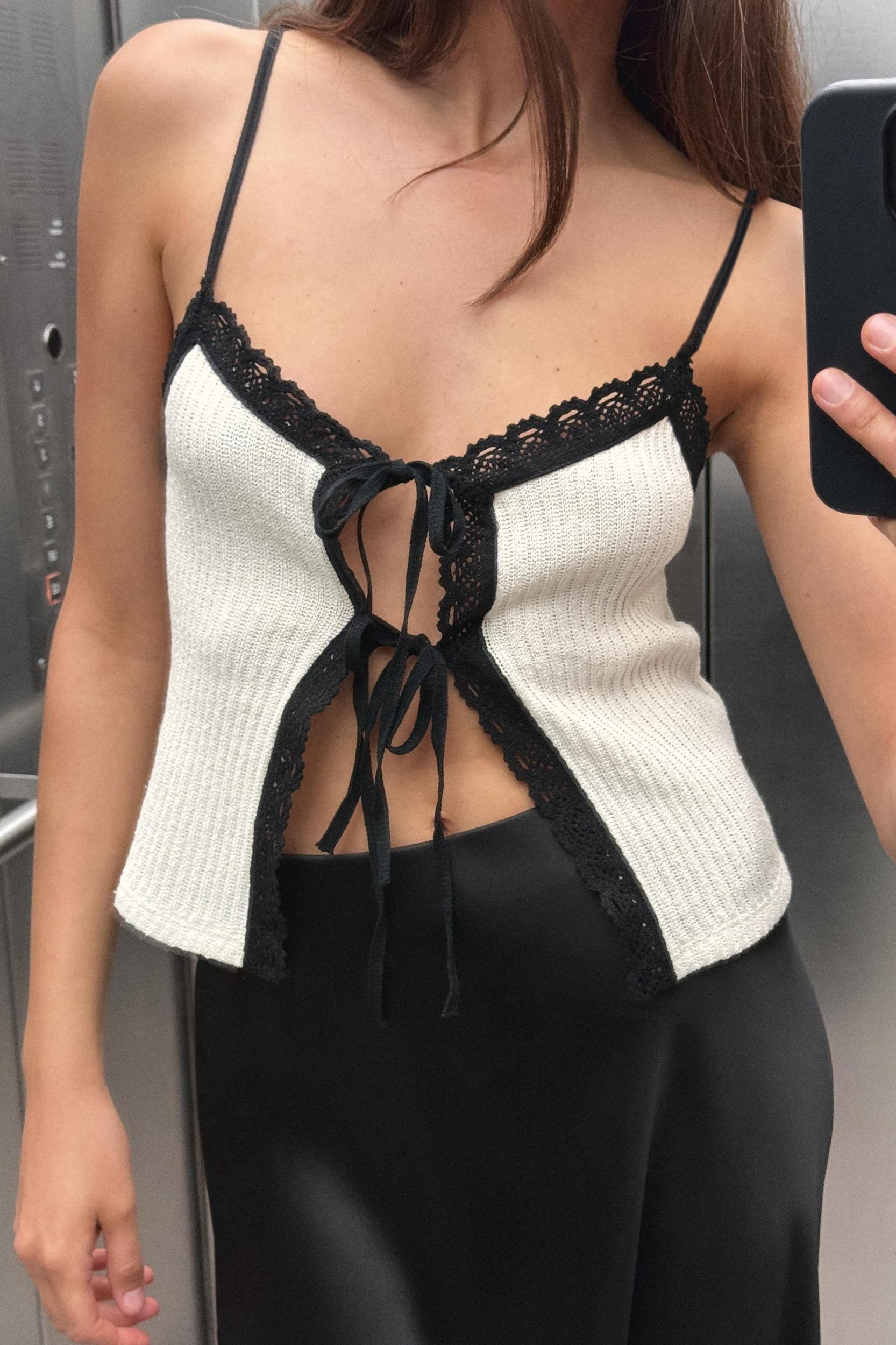 CONTRAST ROMANTIC TOP Product Image