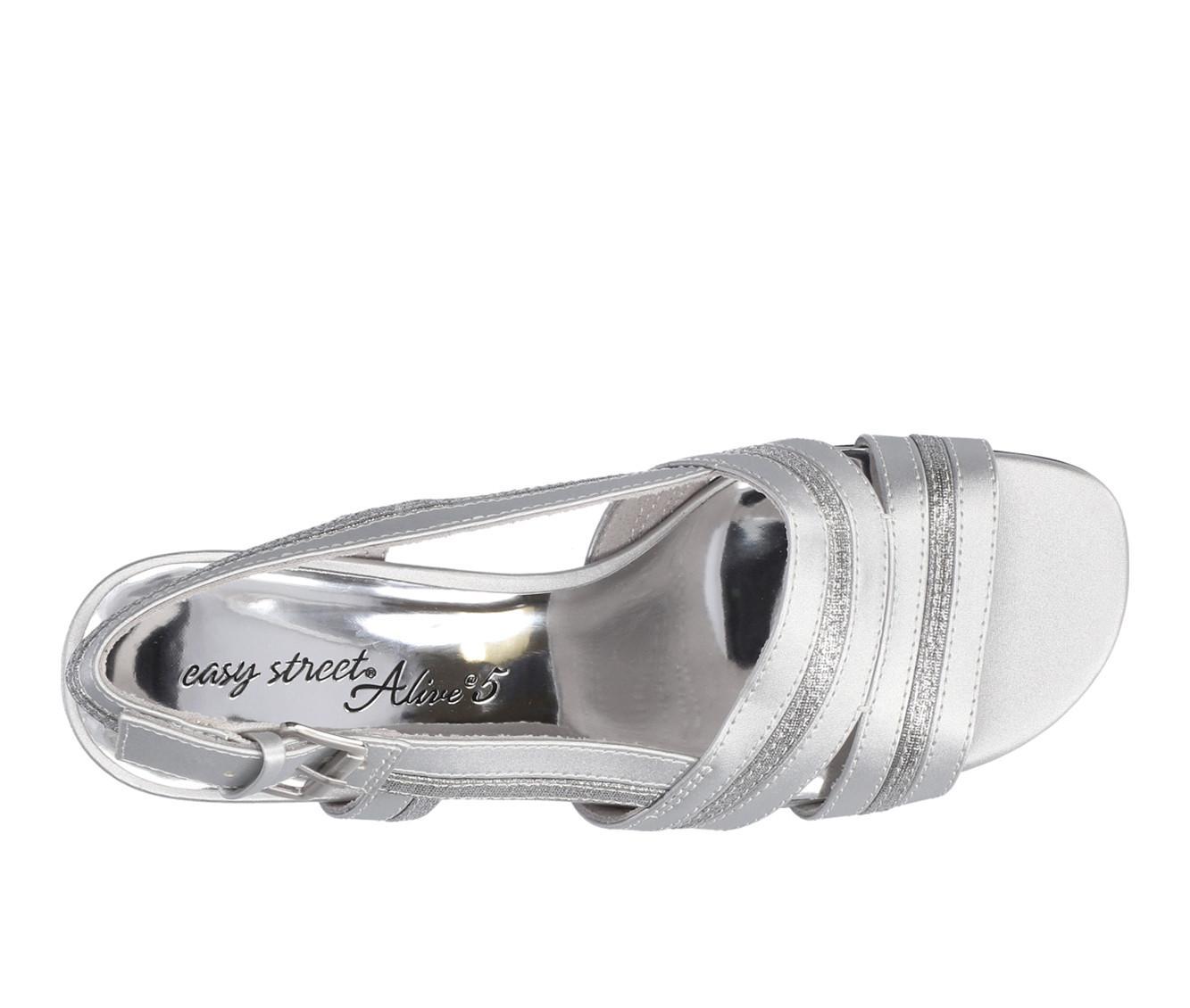 Women's Easy Street Meghan Pumps Product Image