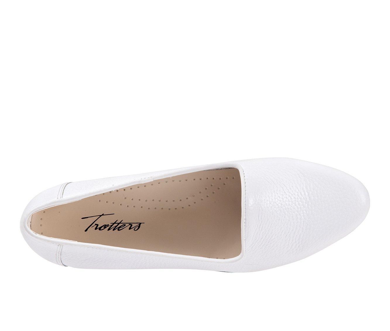 Women's Trotters Liz Tumbled Flats Product Image
