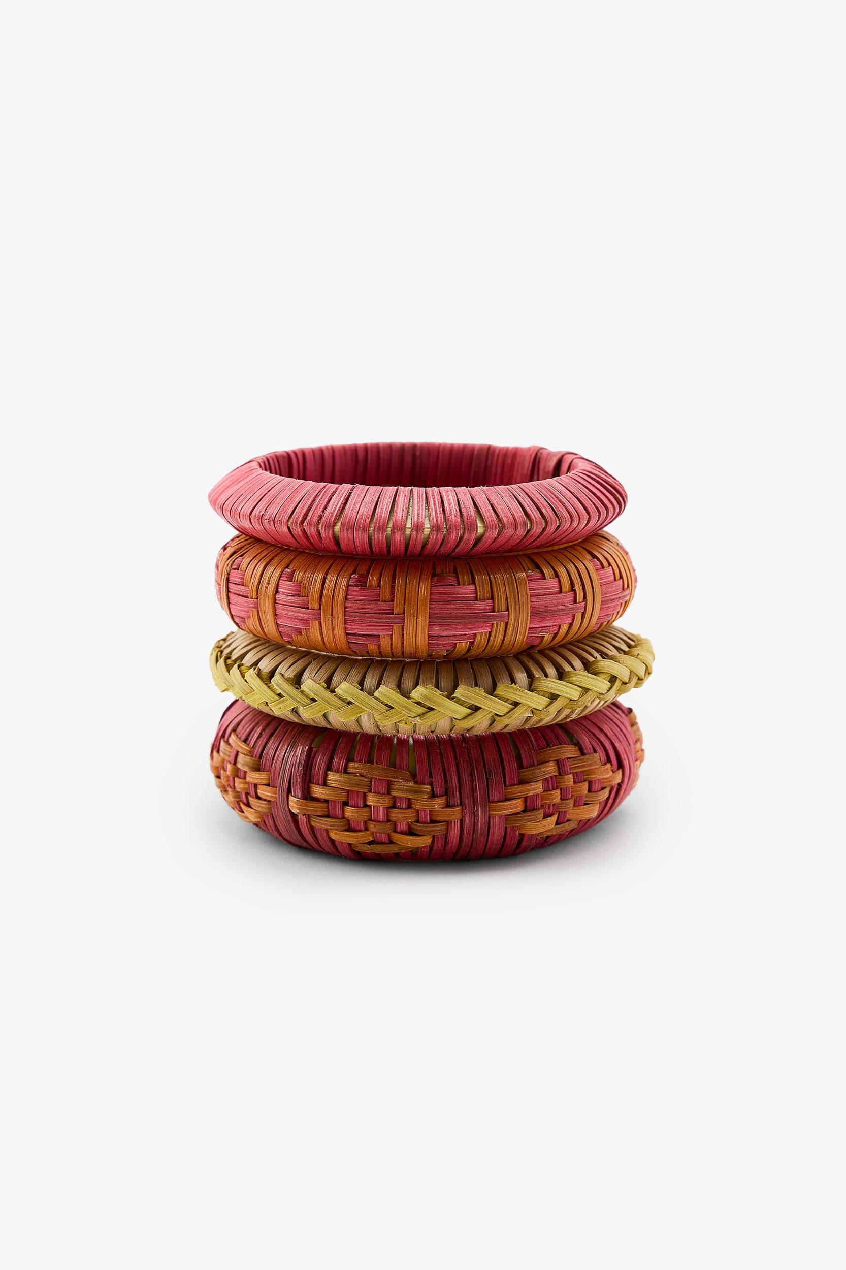 4-PACK OF WOODEN RAFFIA BRACELETS Product Image