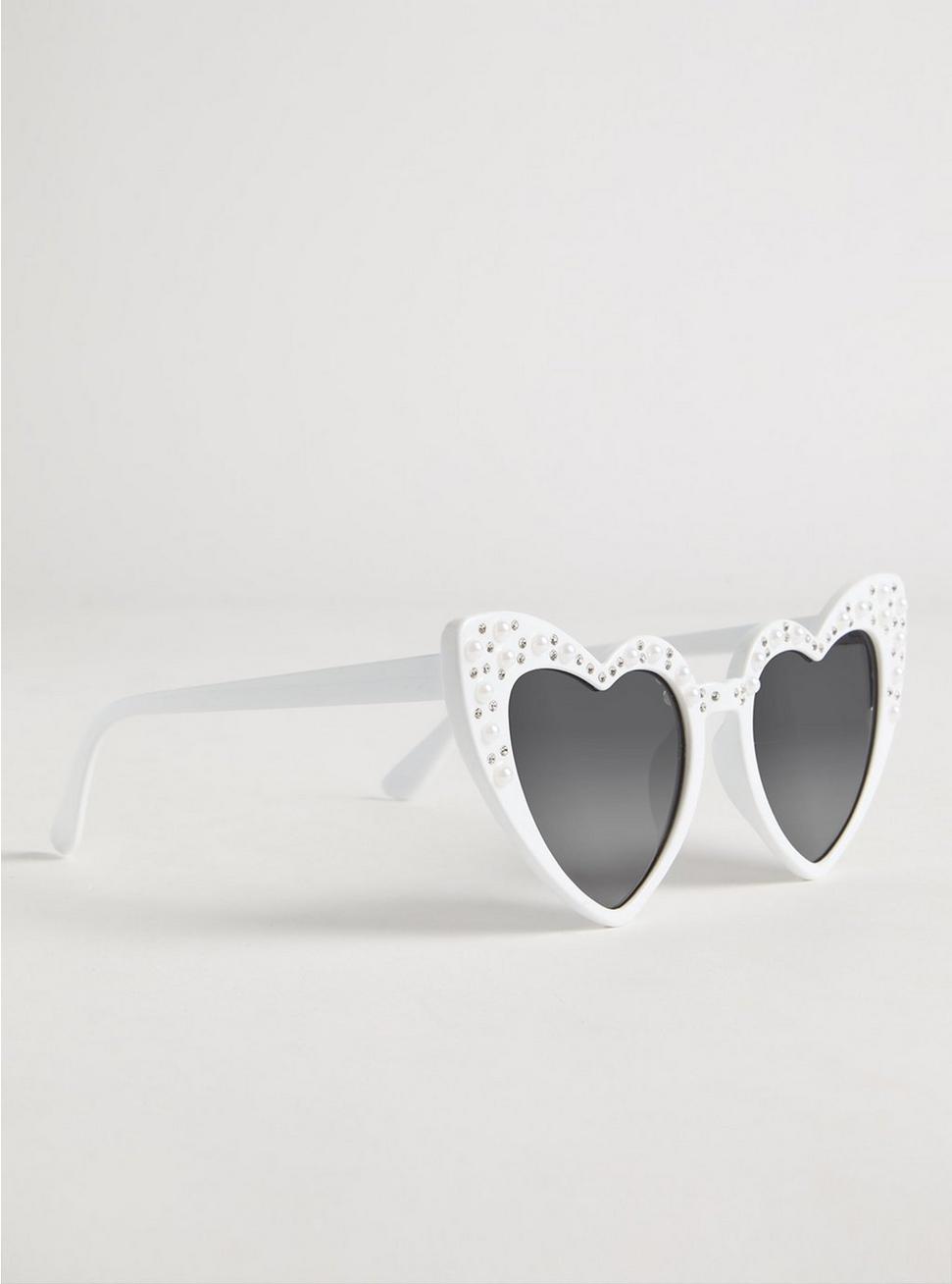 Pearl Heart Cateye Sunglasses Product Image