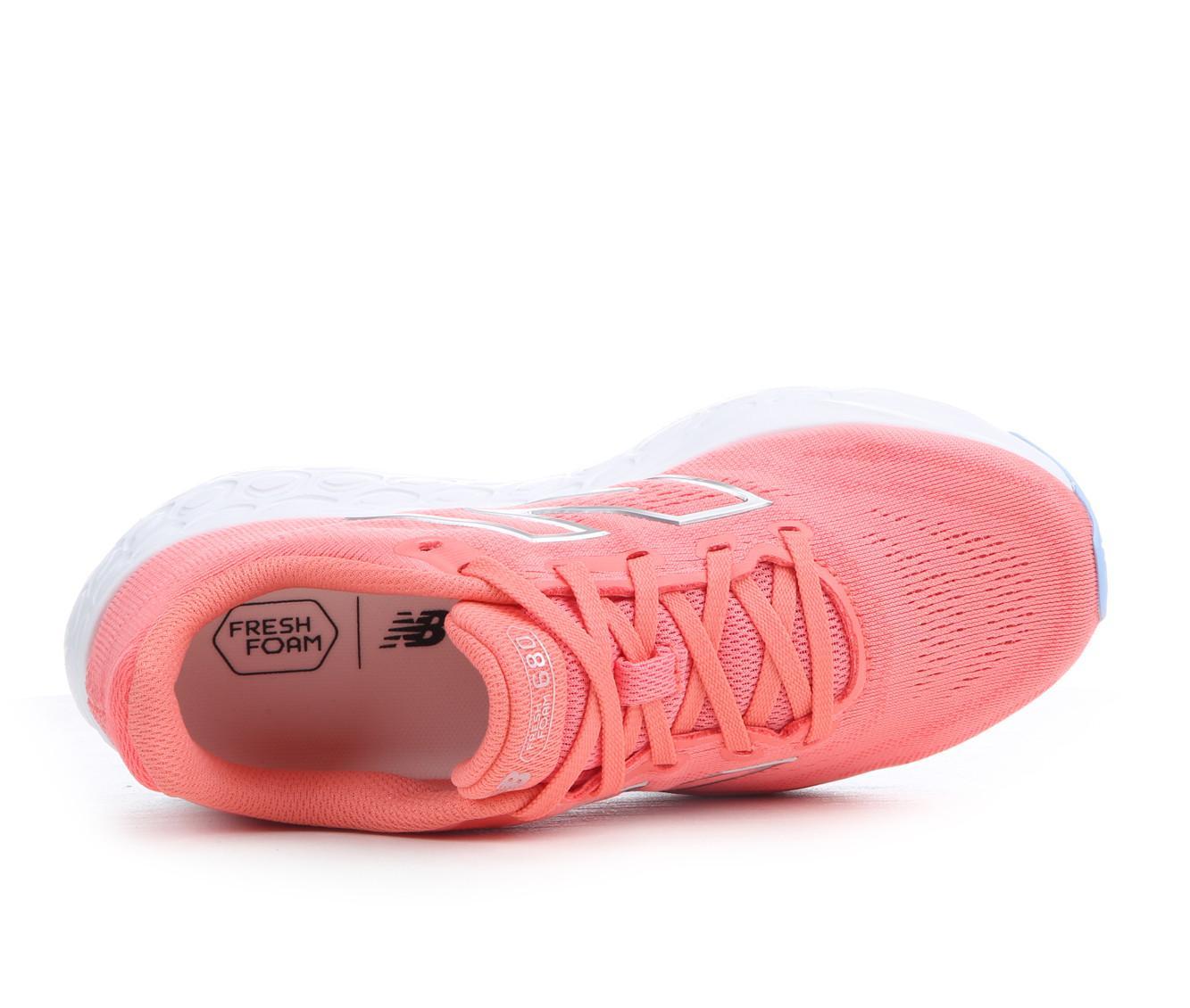 Women's New Balance W680V8 Running Shoes Product Image