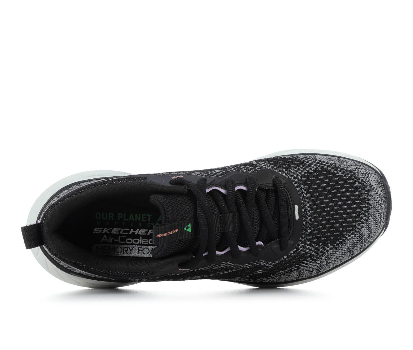 Women's New Balance W520V8 Running Shoes Product Image