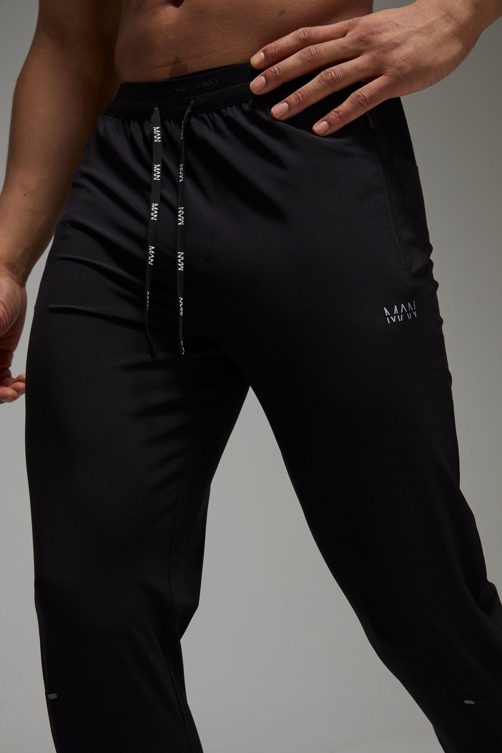 Man Active Running Tapered Sweatpants | boohooMAN USA Product Image