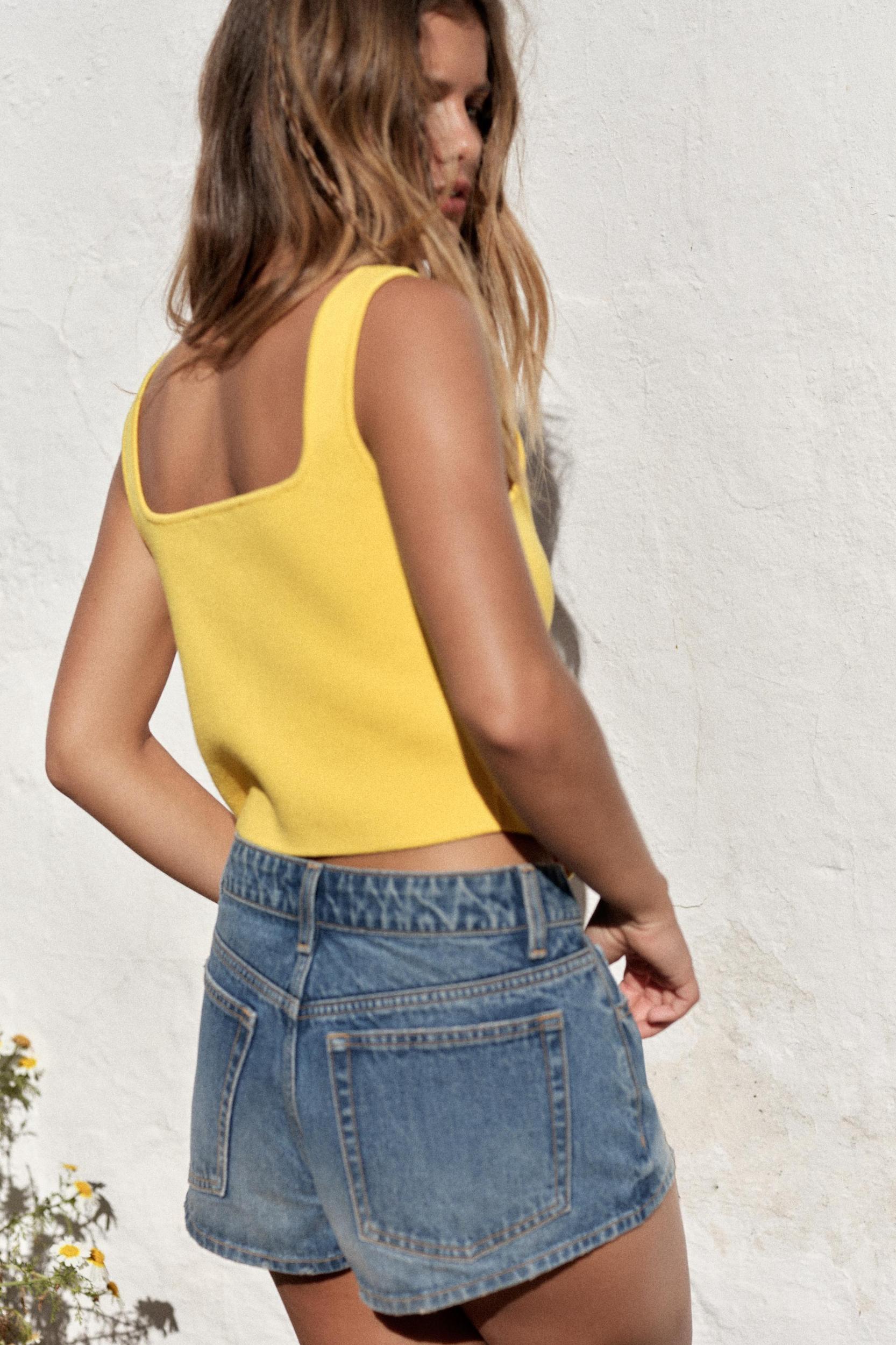 BASIC KNIT CROP TOP Product Image