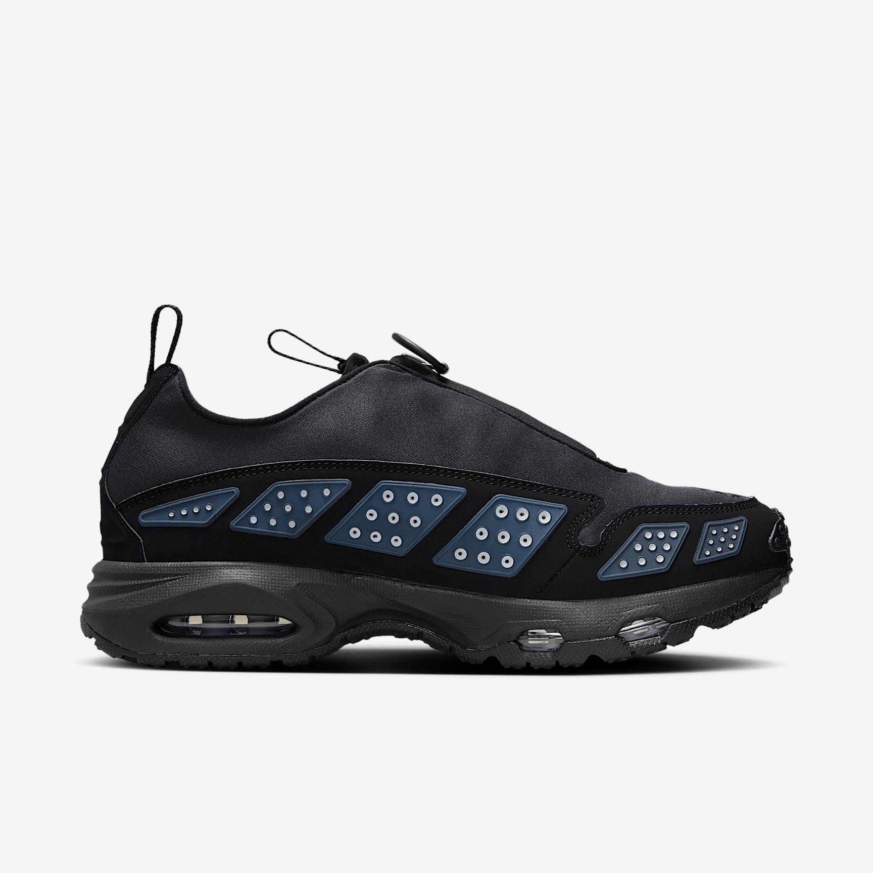Nike Womens Air Max SNDR Shoes | FZ2068-001 Product Image