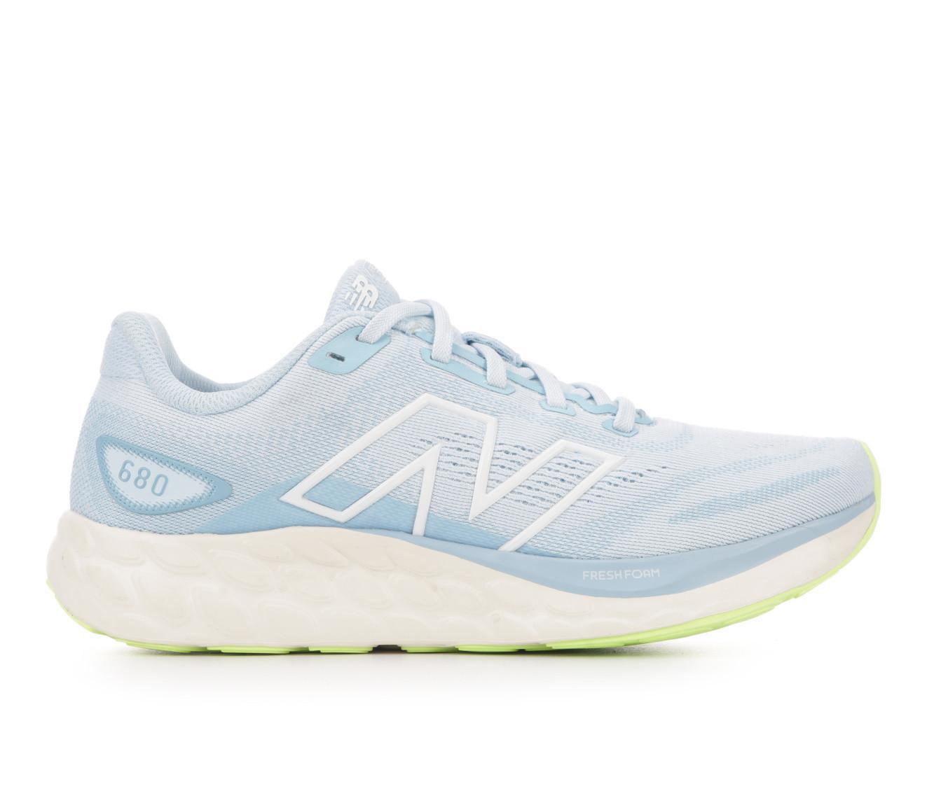 Women's New Balance W680V8 Running Shoes Product Image