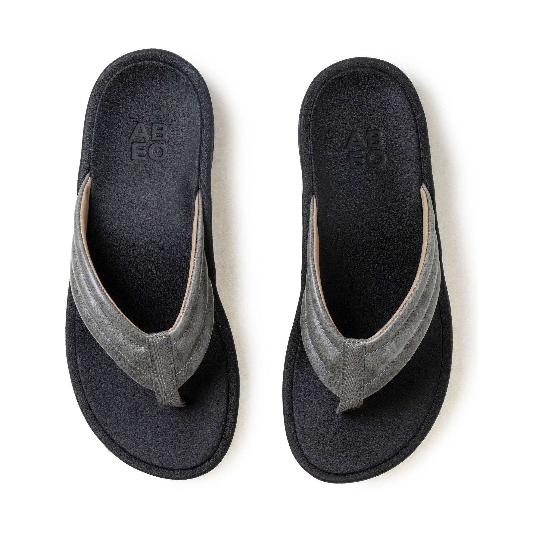 Paseo Thong Sandal Metatarsal Female Product Image