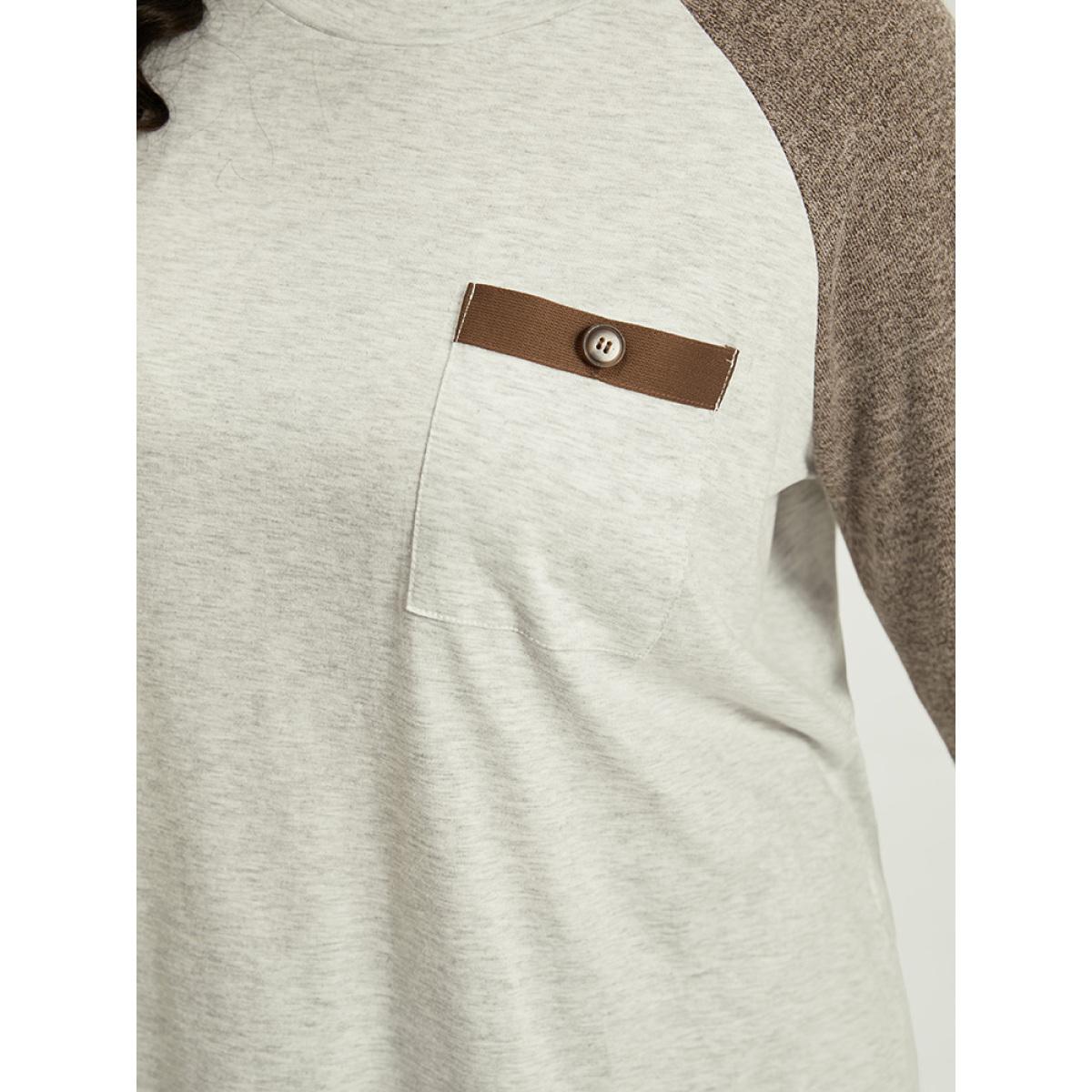 Plus Size Contrast Raglan Sleeve Patched Pocket T-shirt White Women Casual Contrast Plain Round Neck Dailywear T-shirts BloomChic 18-20/2X Product Image