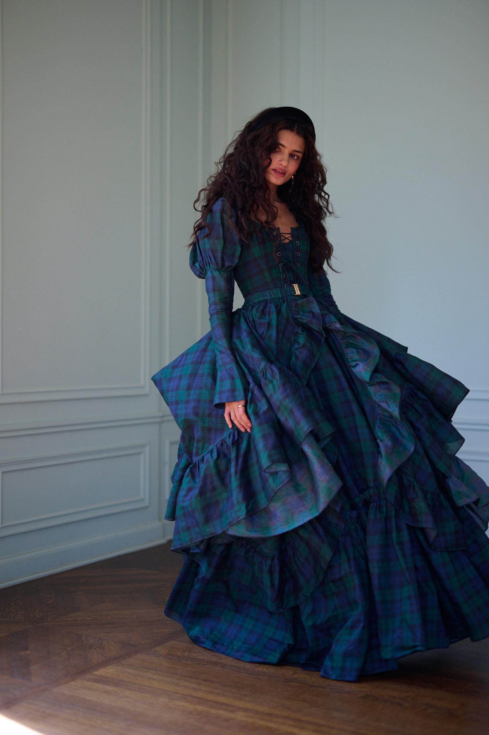 The Scotland Plaid Duchess Tournure Product Image