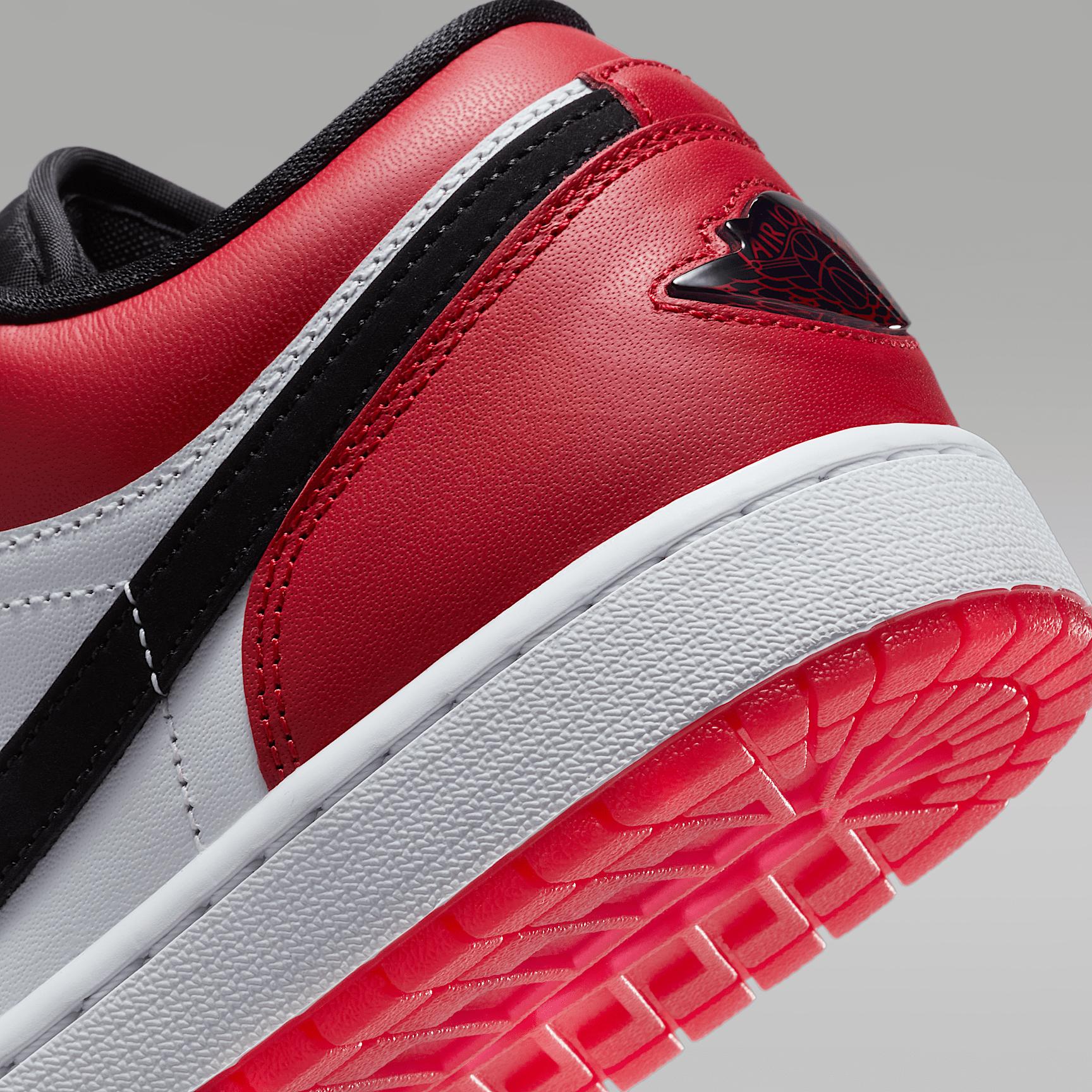 Jordan Mens Air Retro 1 Low SE Casual Shoes Product Image