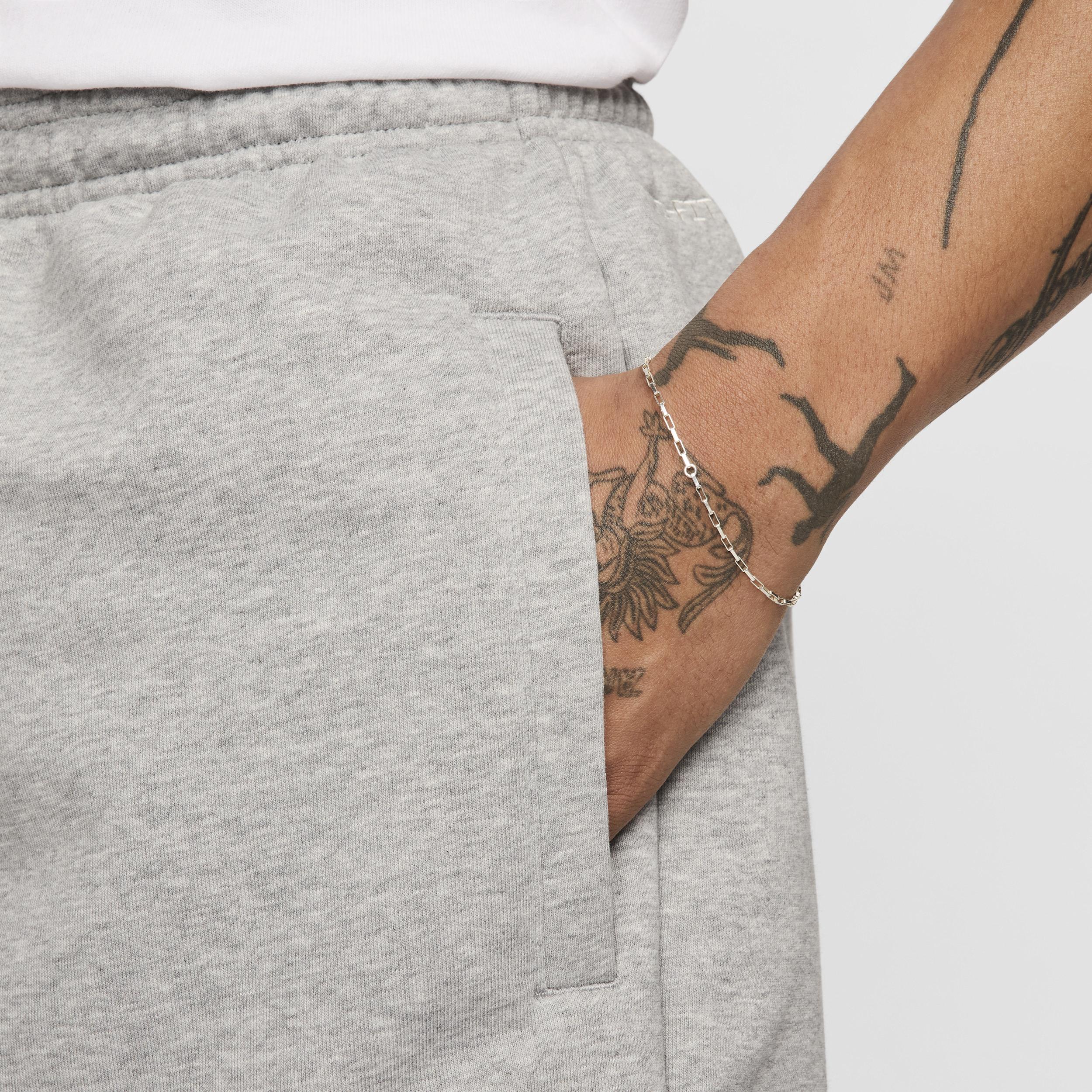 Nike Men's Standard Issue 8" Dri-FIT Fleece Basketball Shorts Product Image