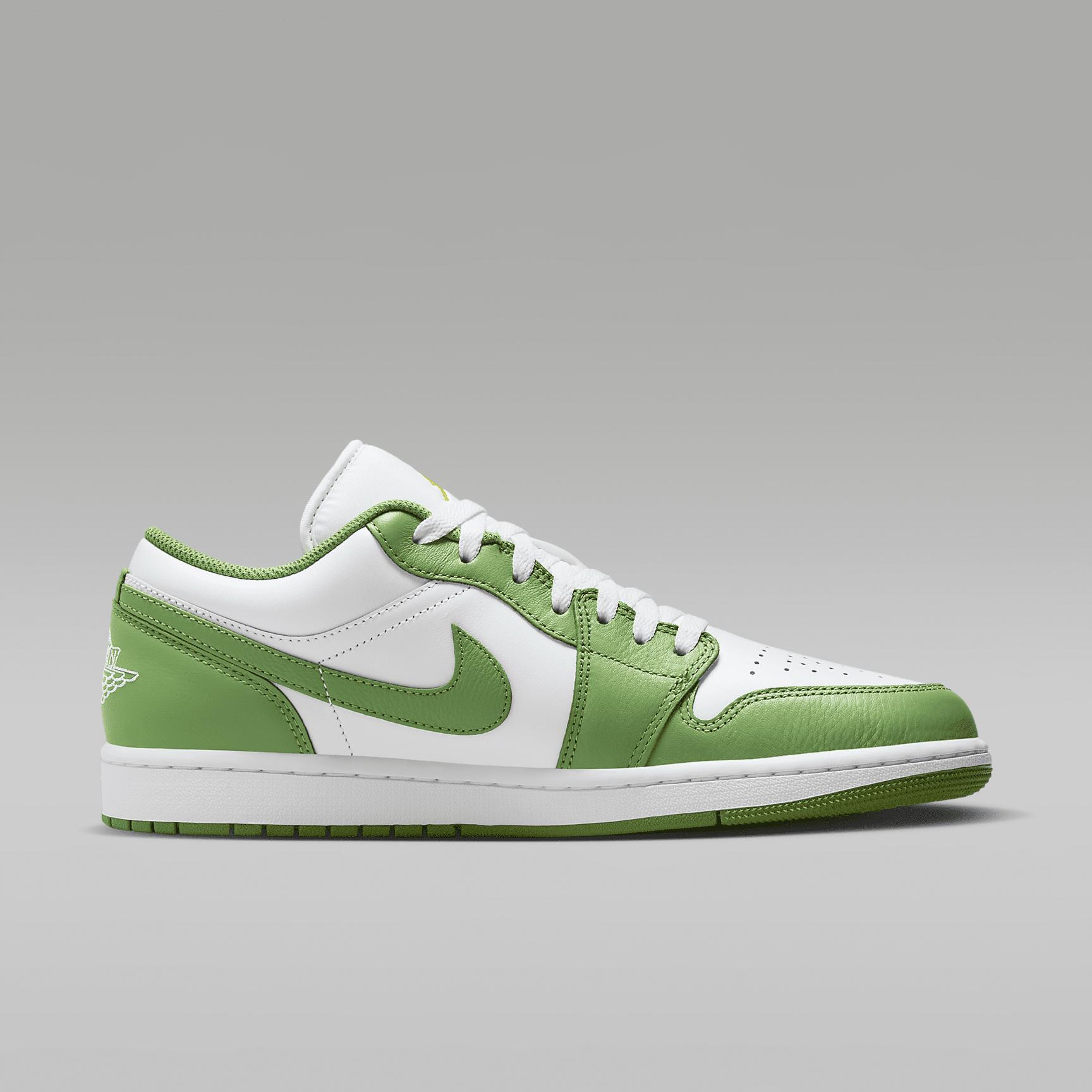 Air Jordan 1 Low SE Men's Shoes Product Image