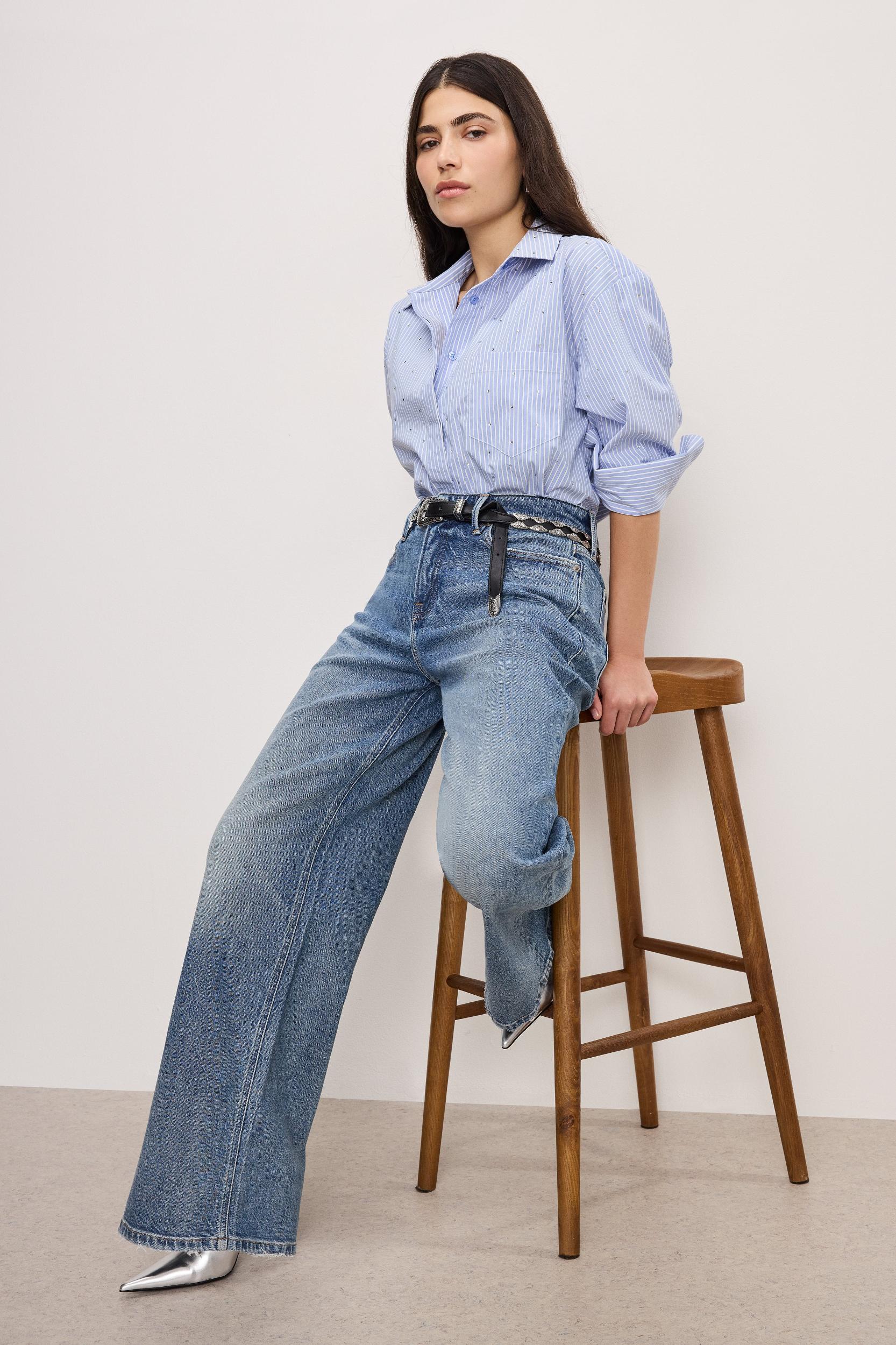 GOOD EASE PETITE RELAXED JEANS | INDIGO575 Product Image