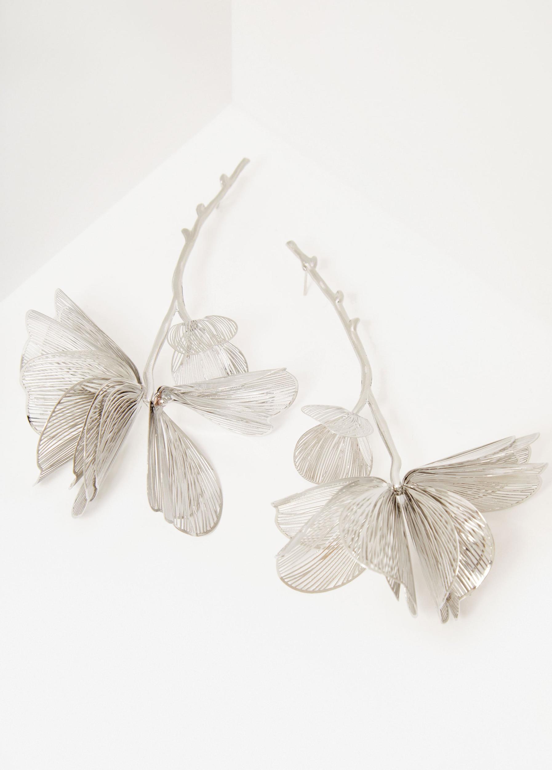 Silver Tone Flower Earrings Product Image