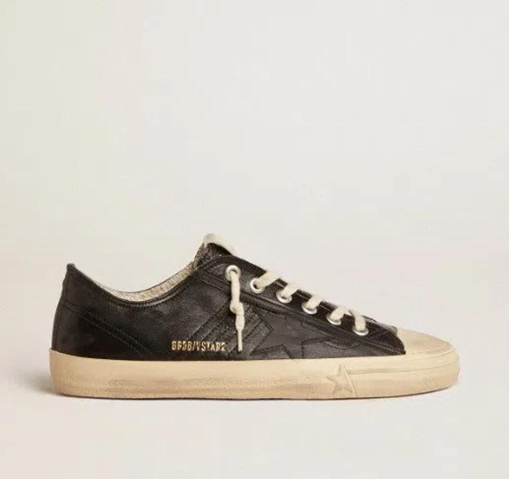 GOLDEN GOOSE Deluxe Brand Vintage-inspired Black Leather Sneakers With Contrasting White Laces Product Image