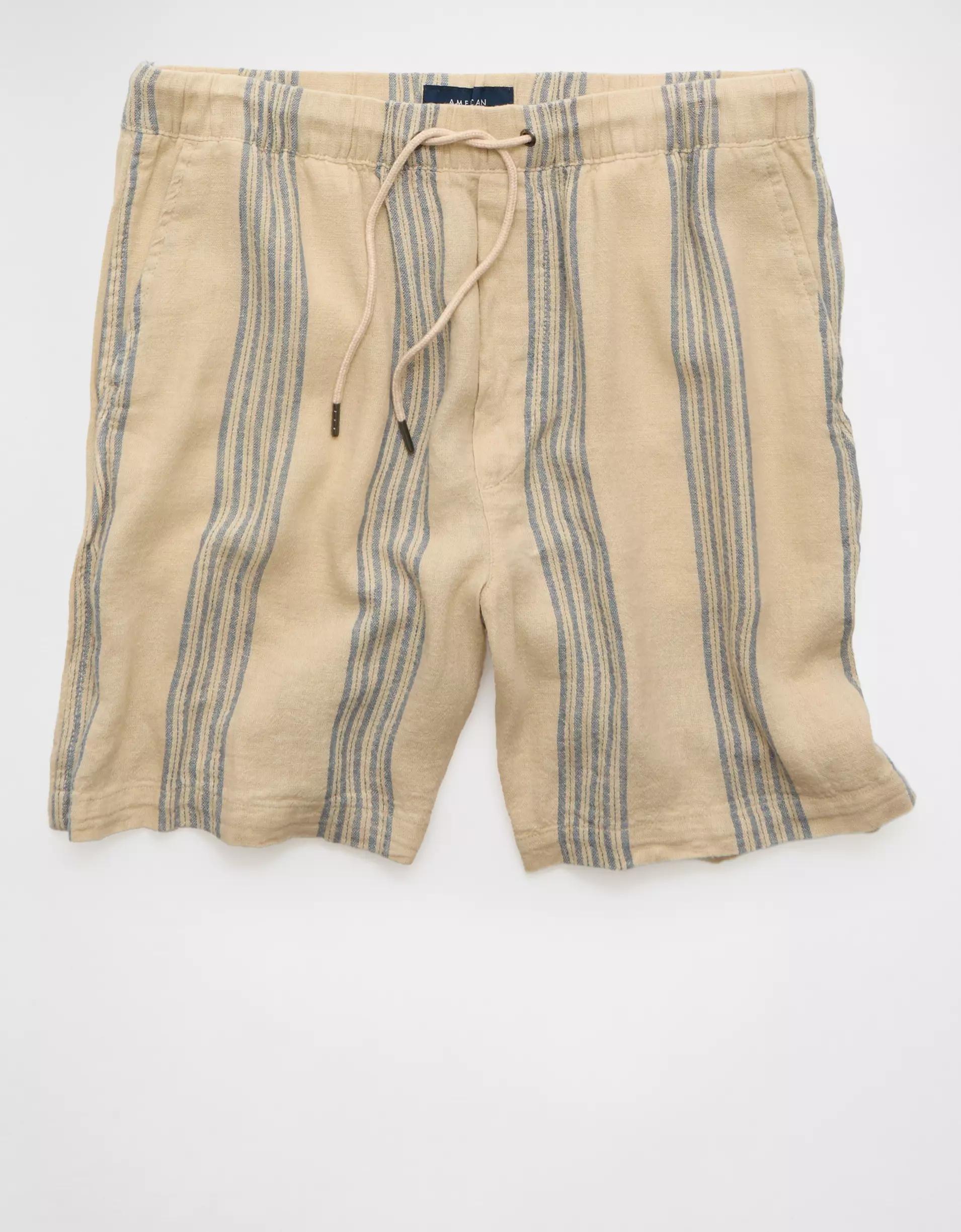 AE 7" Lived-In Trekker Short Product Image