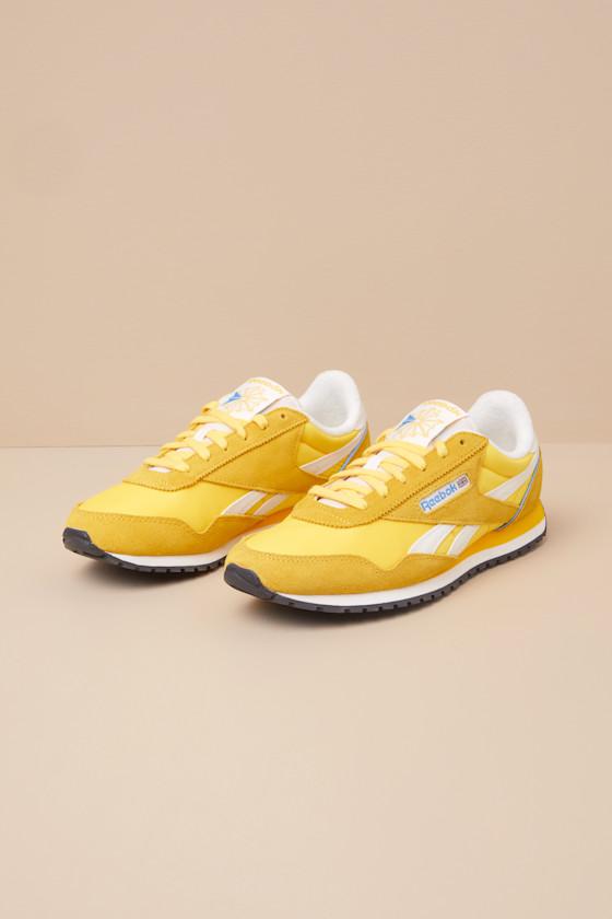 Classic AZ Golden Haze and Chalk Lace-Up Sneakers Product Image