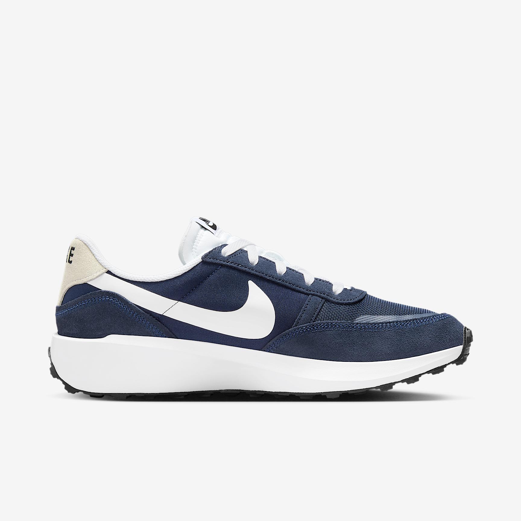 Nike Men's Waffle Nav Shoes Product Image