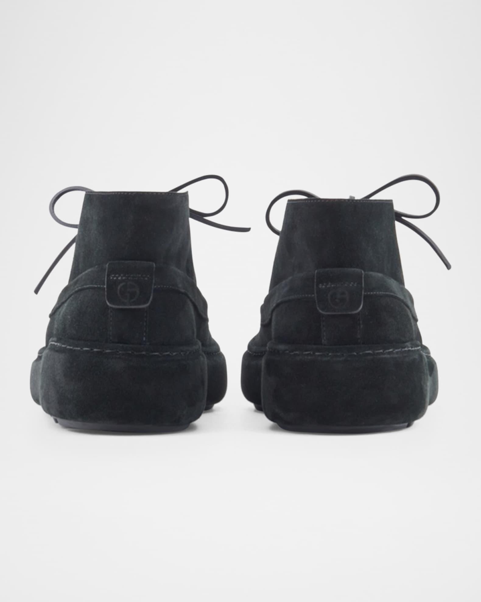 Men's Suede Low Chukka Boots Product Image