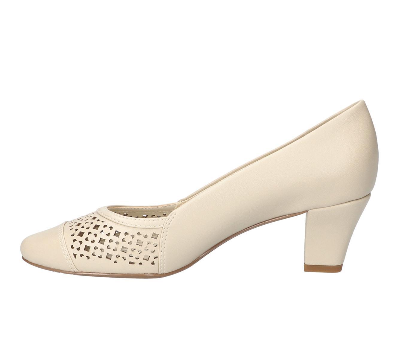 Women's Easy Street Neva Pumps Product Image