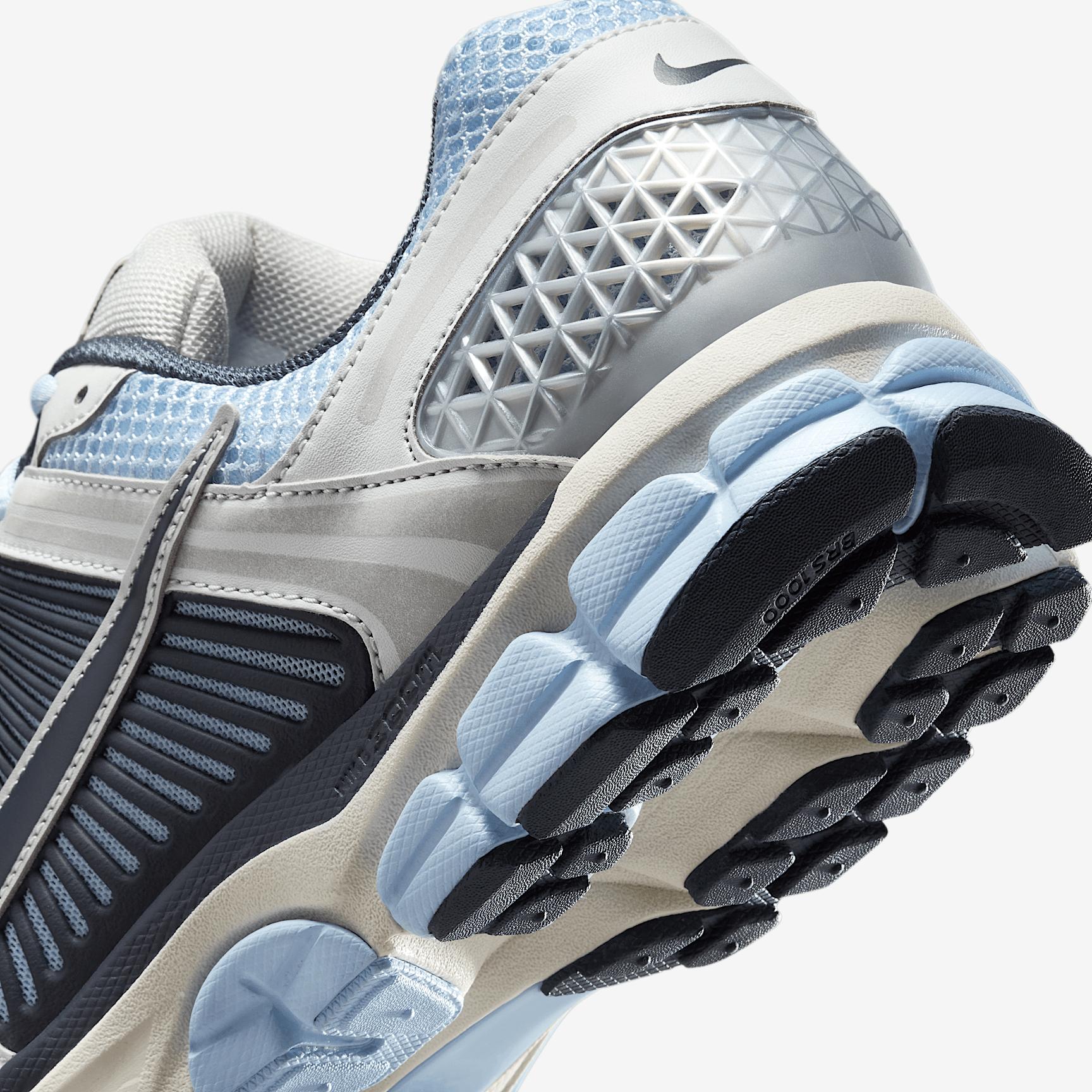 Nike Mens Zoom Vomero 5 Shoes | IB4004-701 Product Image