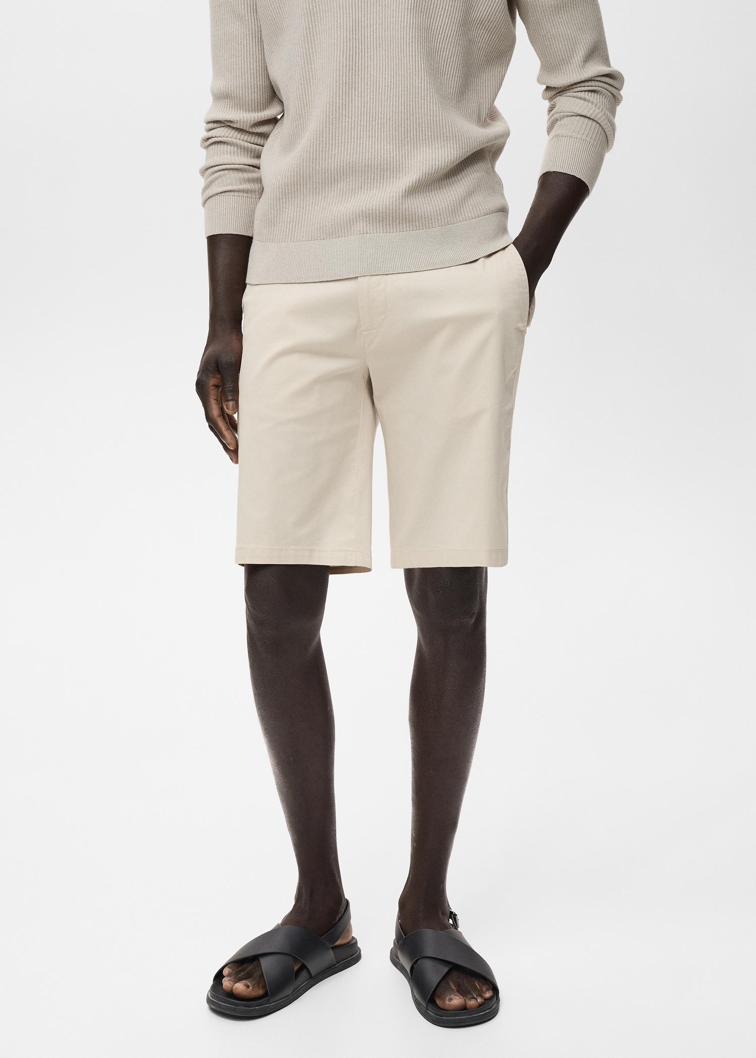 Slim-fit chino cotton bermuda shorts - Men | MANGO USA Product Image