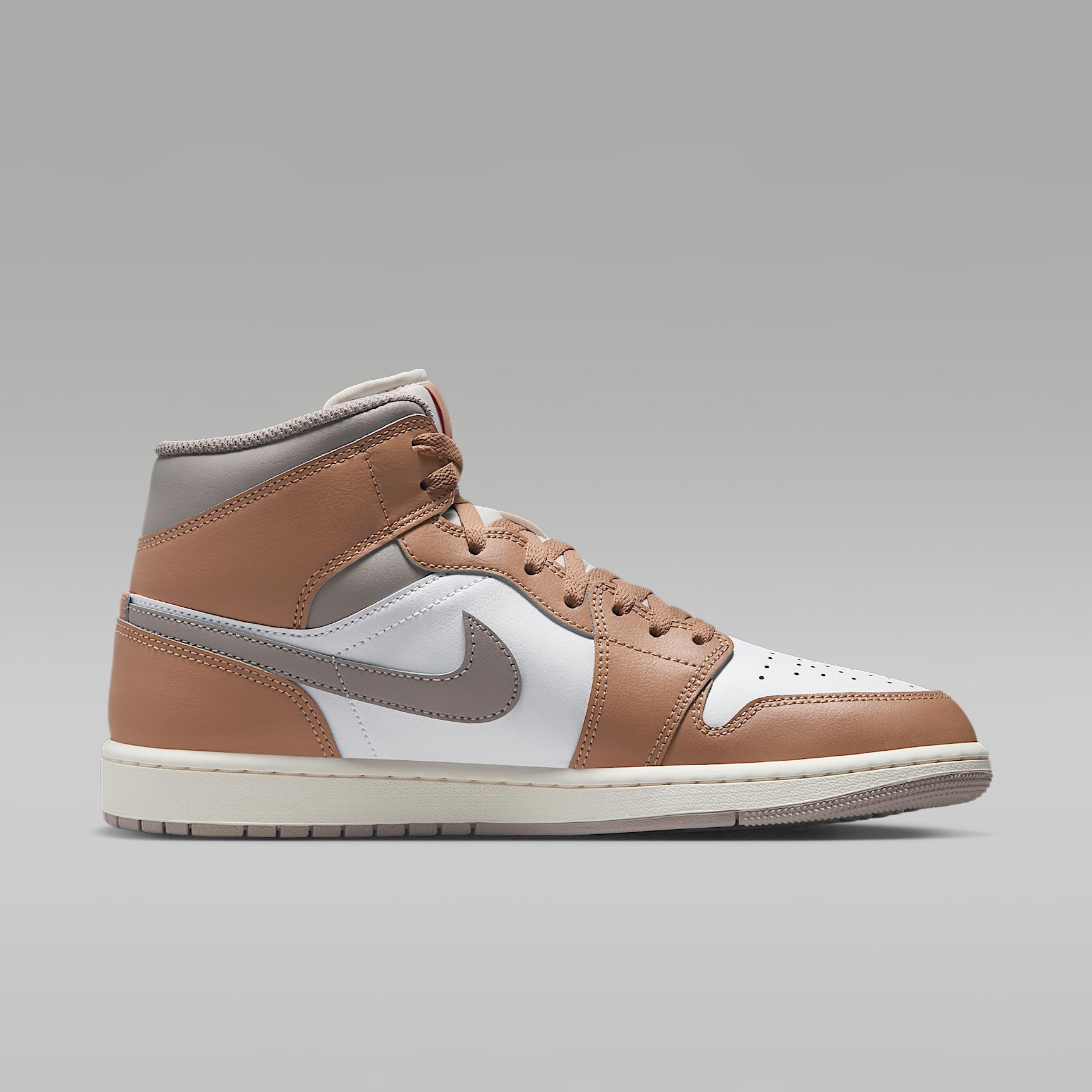 Mens Air Jordan 1 Mid Shoes | DQ8426-200 Product Image