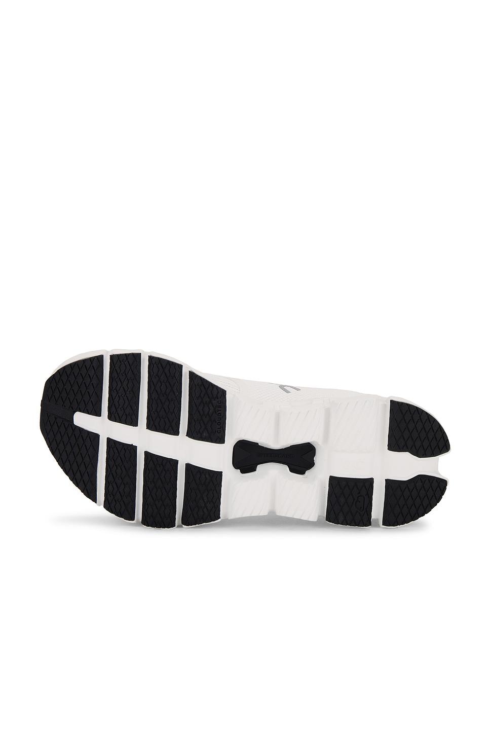 Cloud X 4 Sneaker On Product Image