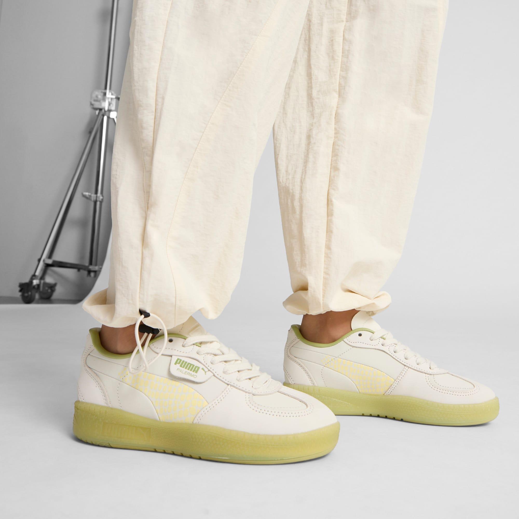 Palermo Moda Selva Women's Sneakers Product Image