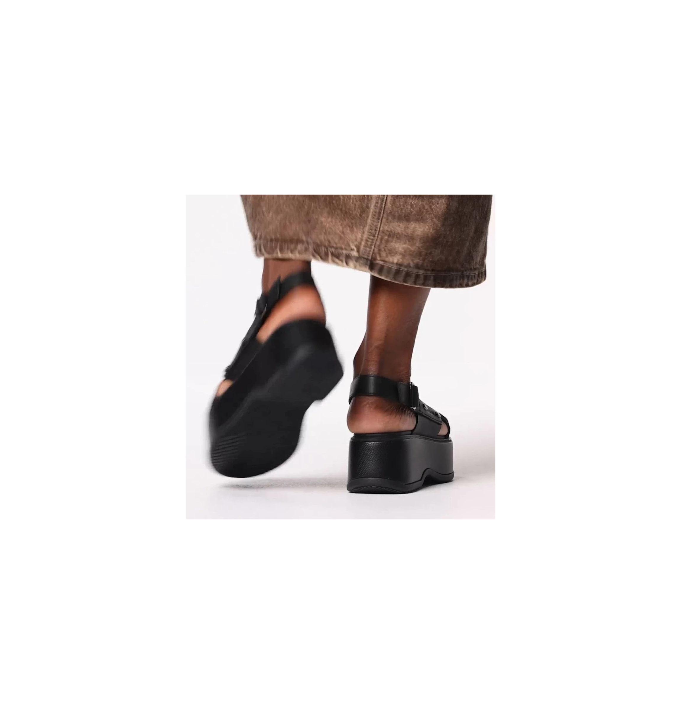 DAYSPRING™ Women's Crisscross Sandal Product Image