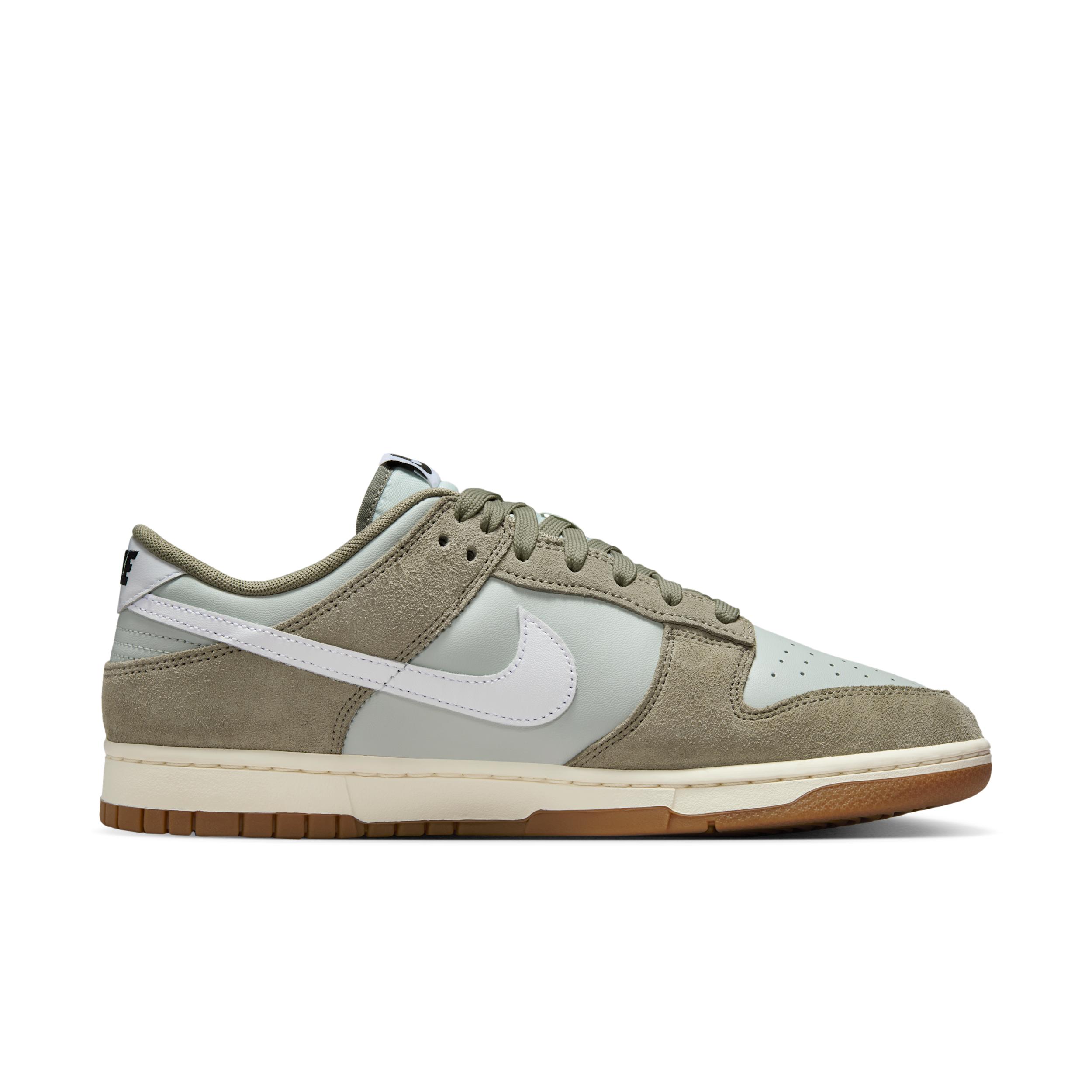 Nike Mens Dunk Low Retro SE Shoes | IB6399-002 Product Image