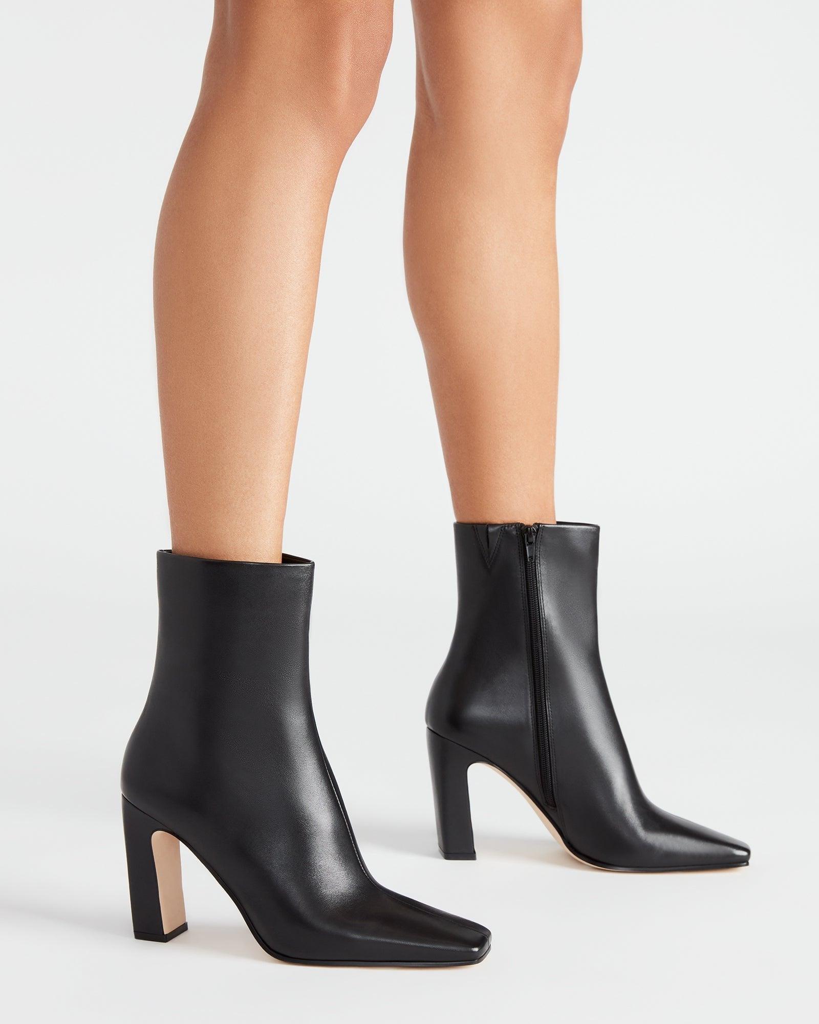 LIZABELLE BONE LEATHER Female Product Image