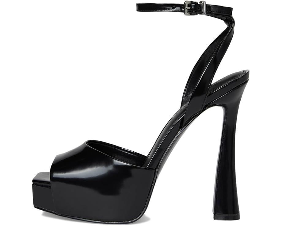 Lessa Sandal Product Image