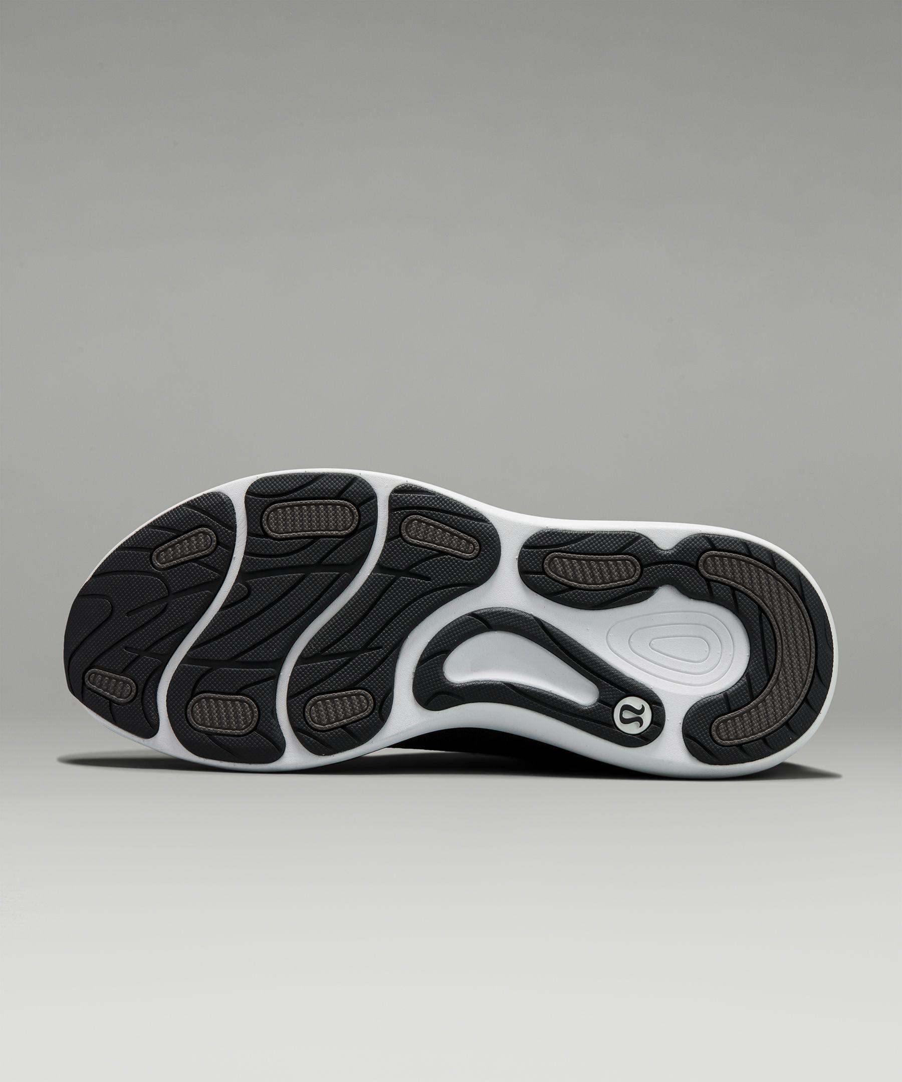 Women's Chargefeel Mid Workout Shoe Product Image