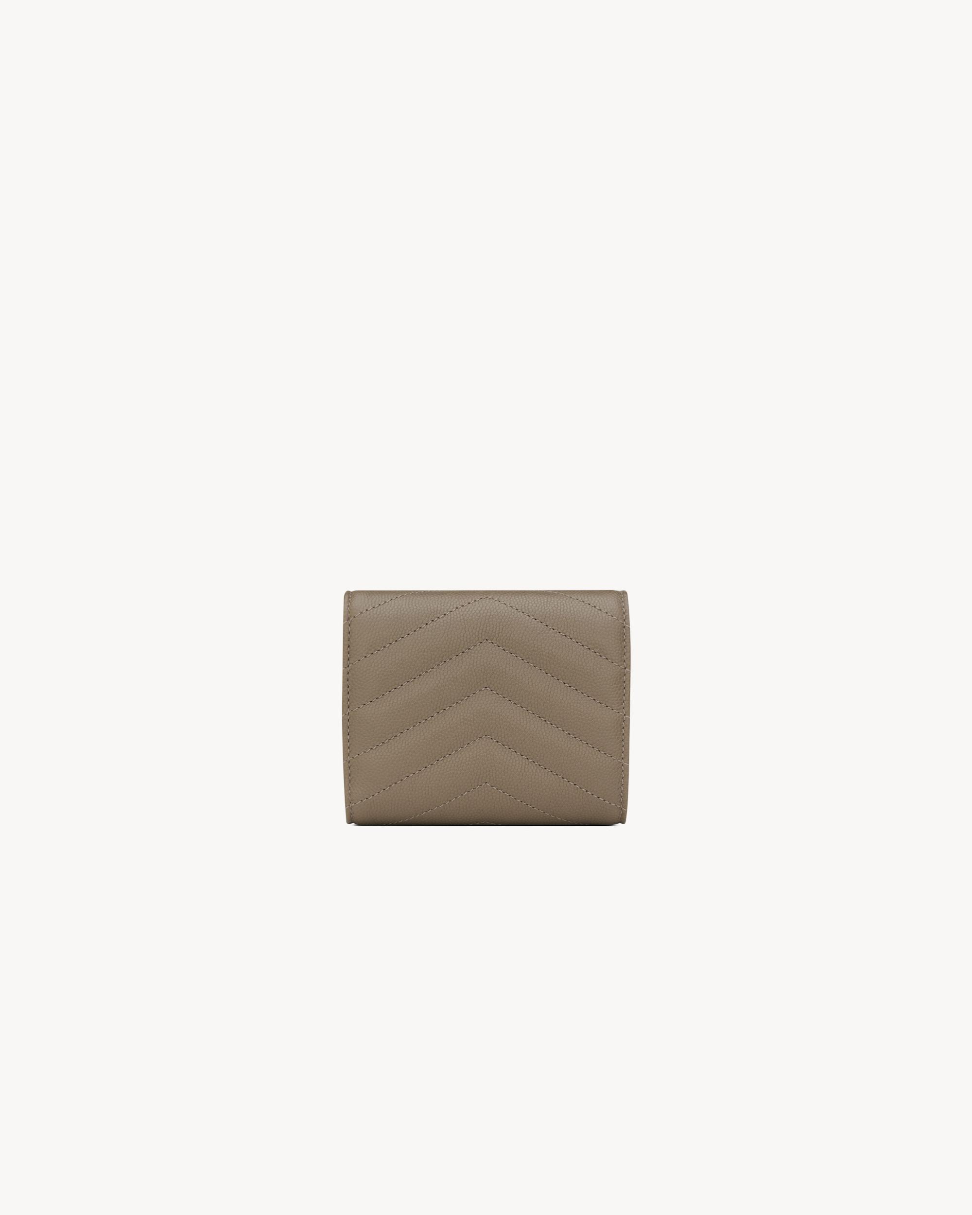 CASSANDRE multi-fold wallet in GRAIN DE POUDRE leather Product Image
