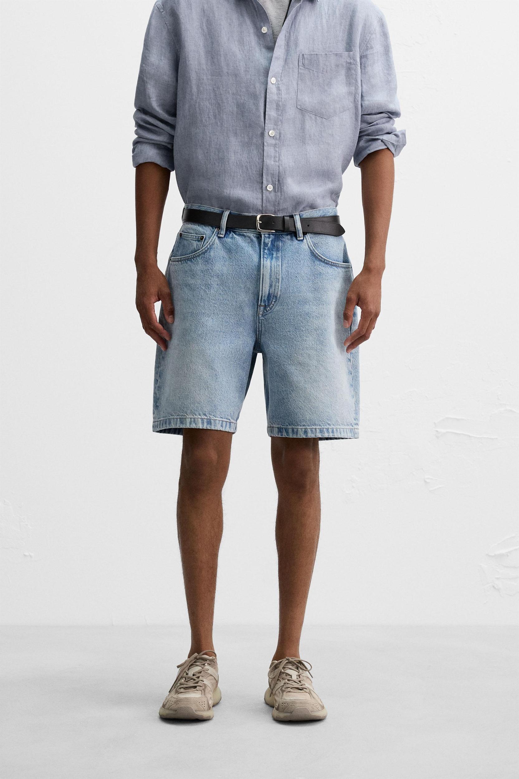 REGULAR FIT DENIM SHORTS Product Image