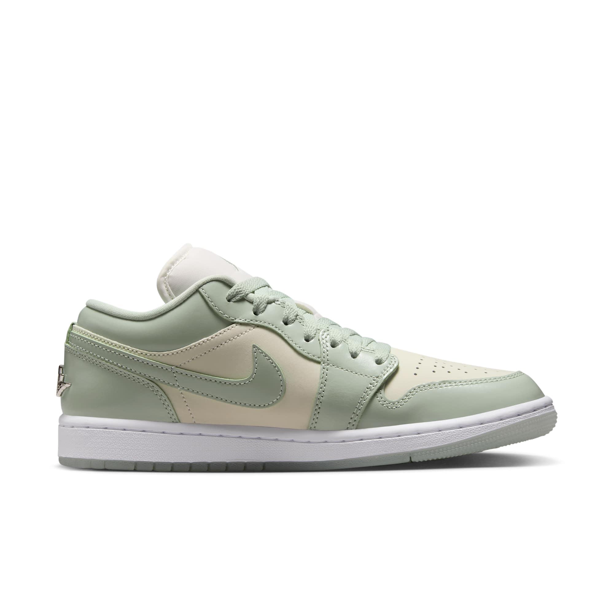 Jordan Womens Jordan AJ 1 Low - Womens Basketball Shoes Sail/Seafoam Product Image