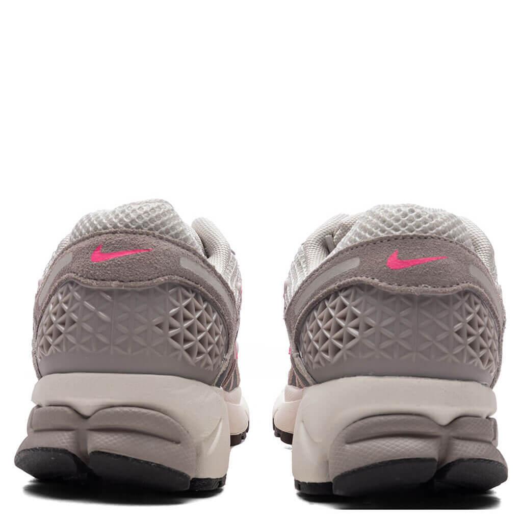 Women's Zoom Vomero 5 - College Grey/Sail/Light Bone/Medium Ash Female Product Image