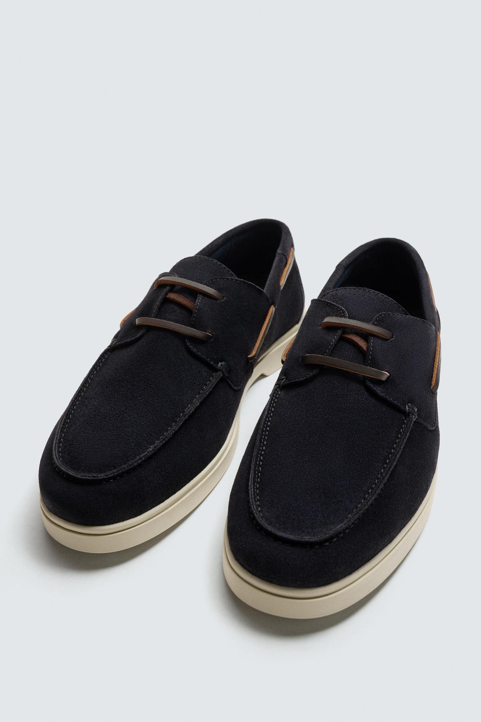 CASUAL LEATHER BOAT SHOES Product Image