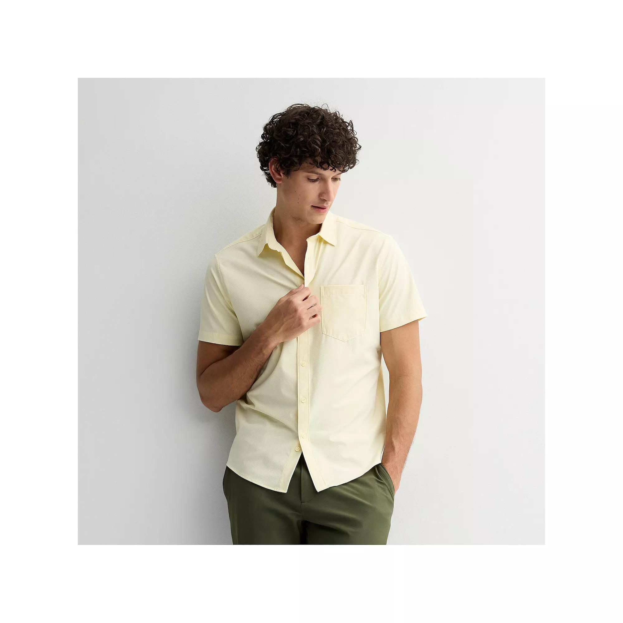 Men's FLX Tech Mesh Standard-Fit Short Sleeve Button-Down,  Product Image