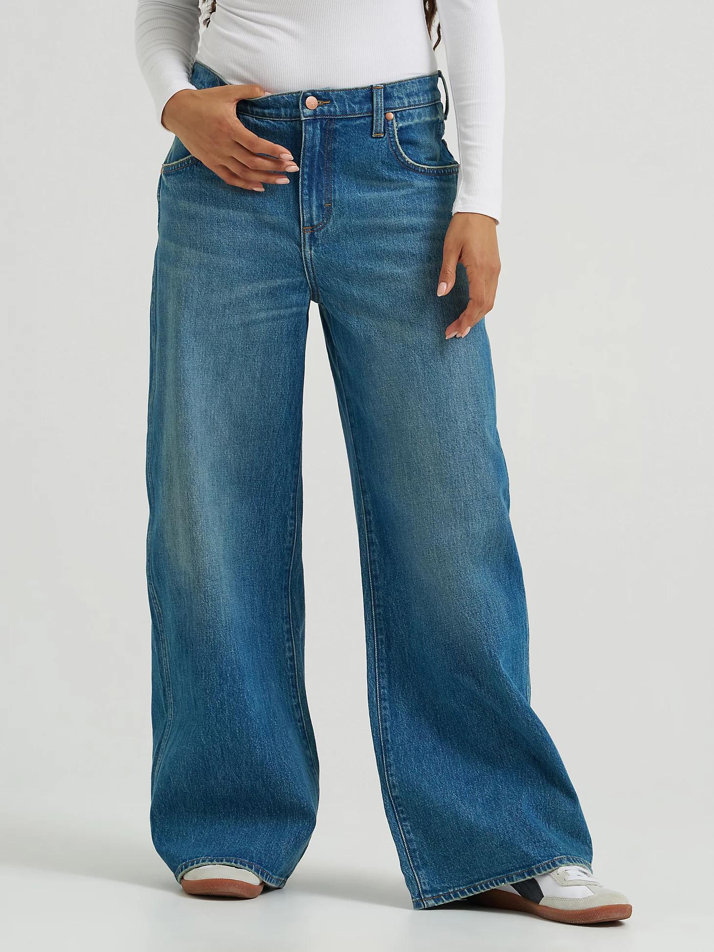 Women's Low Rise Baggy Jean in Ace Product Image