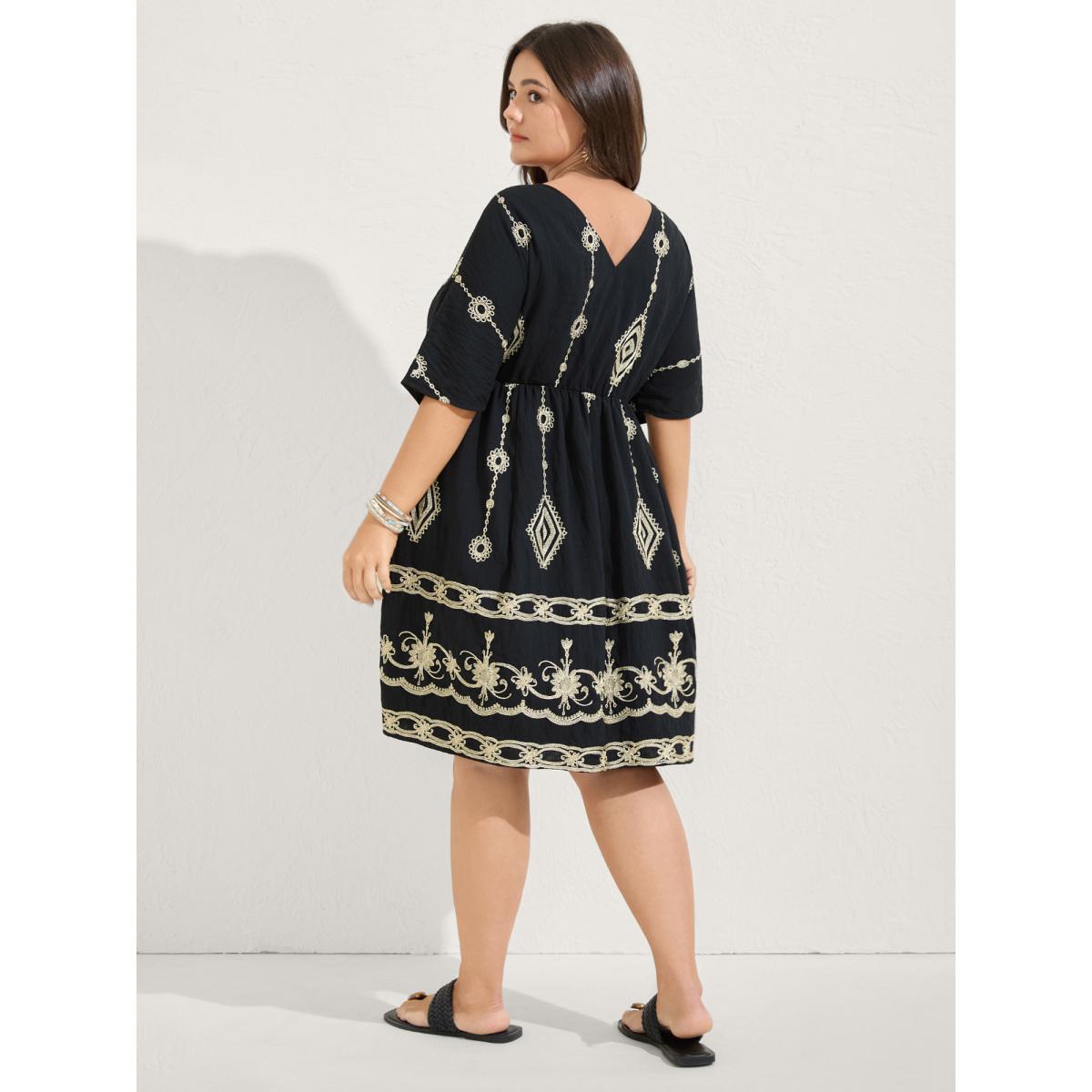 Plus Size Boho Embroidered Waist Tie Midi Dress Black Women V-neck Sleeveless Curvy BloomChic 28/5X Product Image