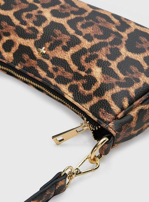 Piper Shoulder Bag Leopard Product Image