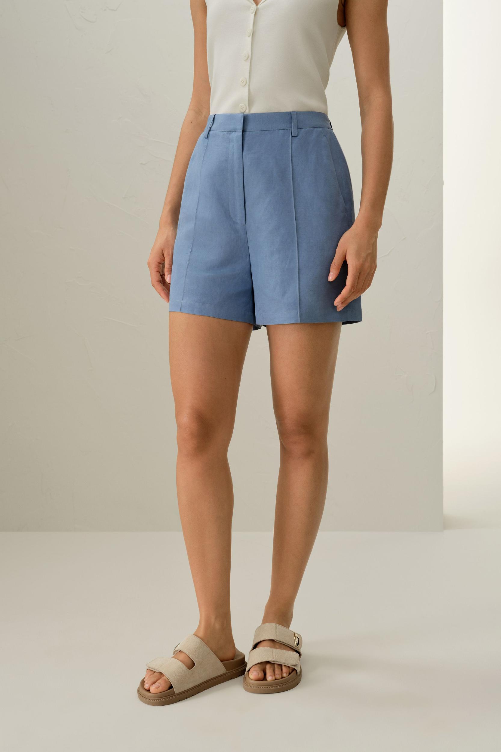 High-Rise Silk Linen Shorts Product Image