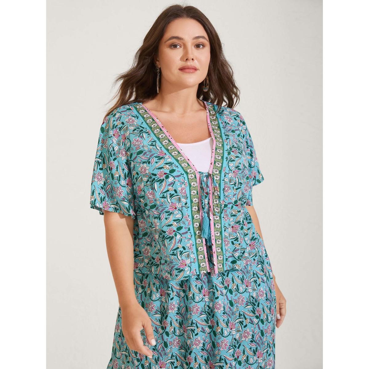Plus Size Floral Print Tassels Co-Ord Set Arctic Women Vacation Tie knot No stretch Sleeve Half Sleeve Non 26/4X Two-Piece sets BloomChic Product Image